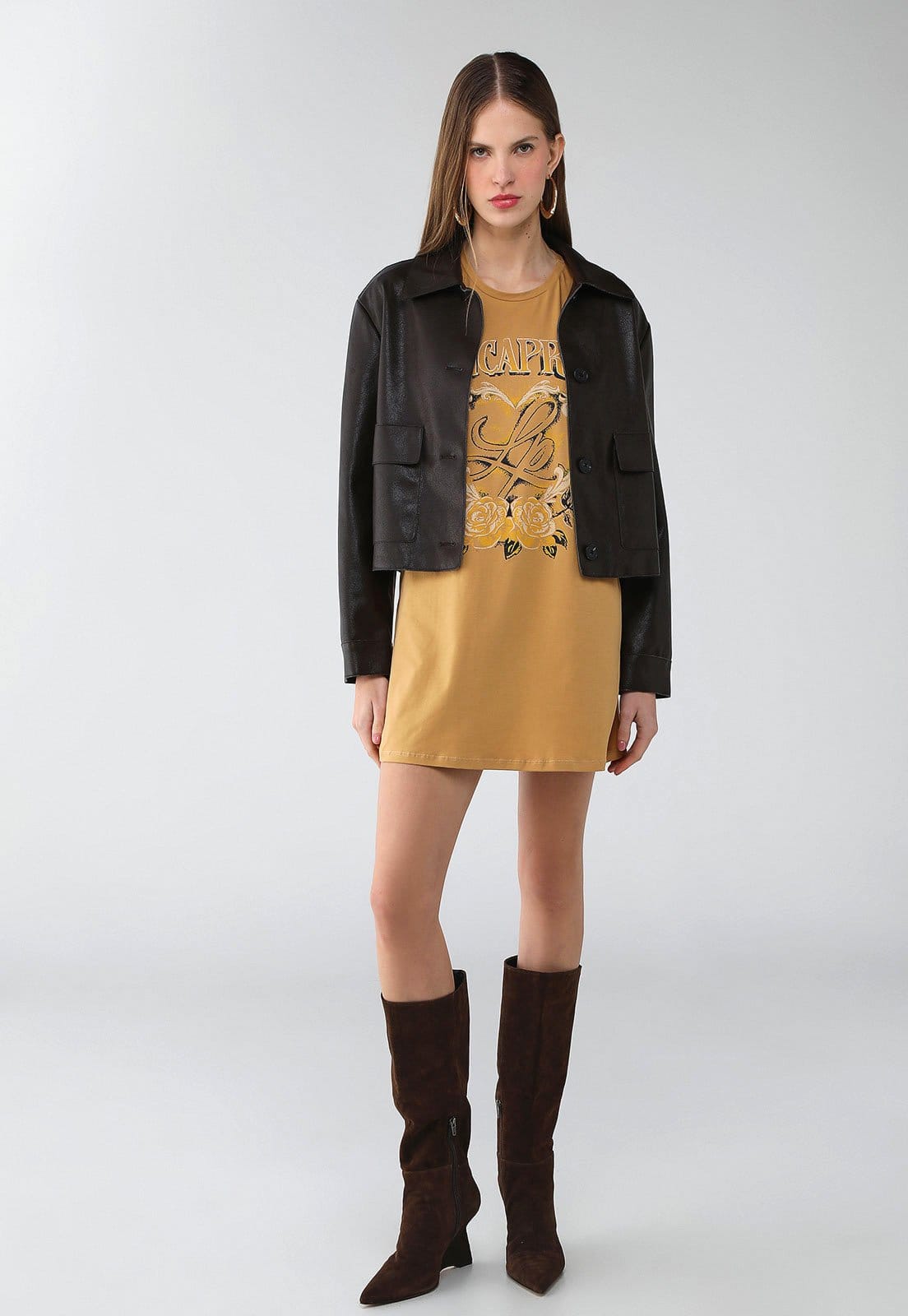 Vista 2 Vestido Feminino Lança Perfume T-Dress Estampa Floral Lettering Mostarda Lança Perfume amarelo