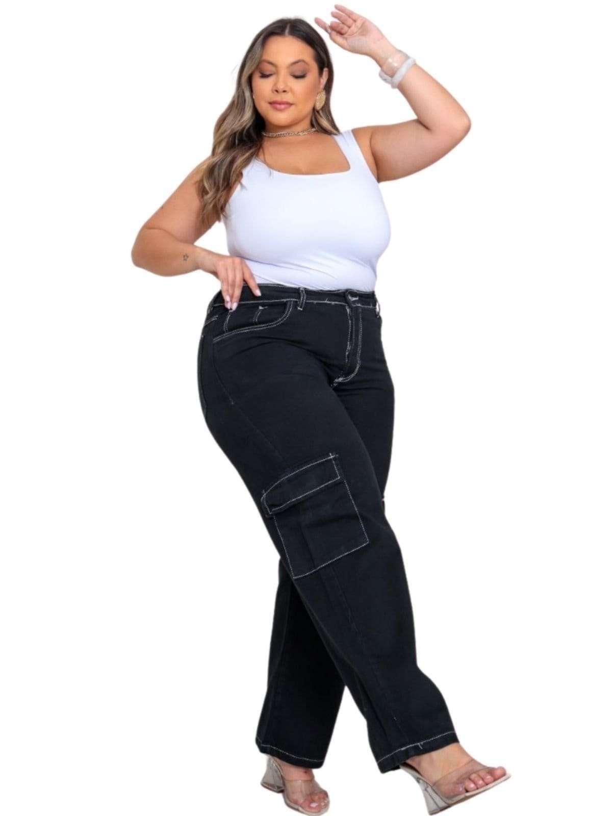 Calça Cargo Feminina Plus Size Preta Sarja com Costura Branca