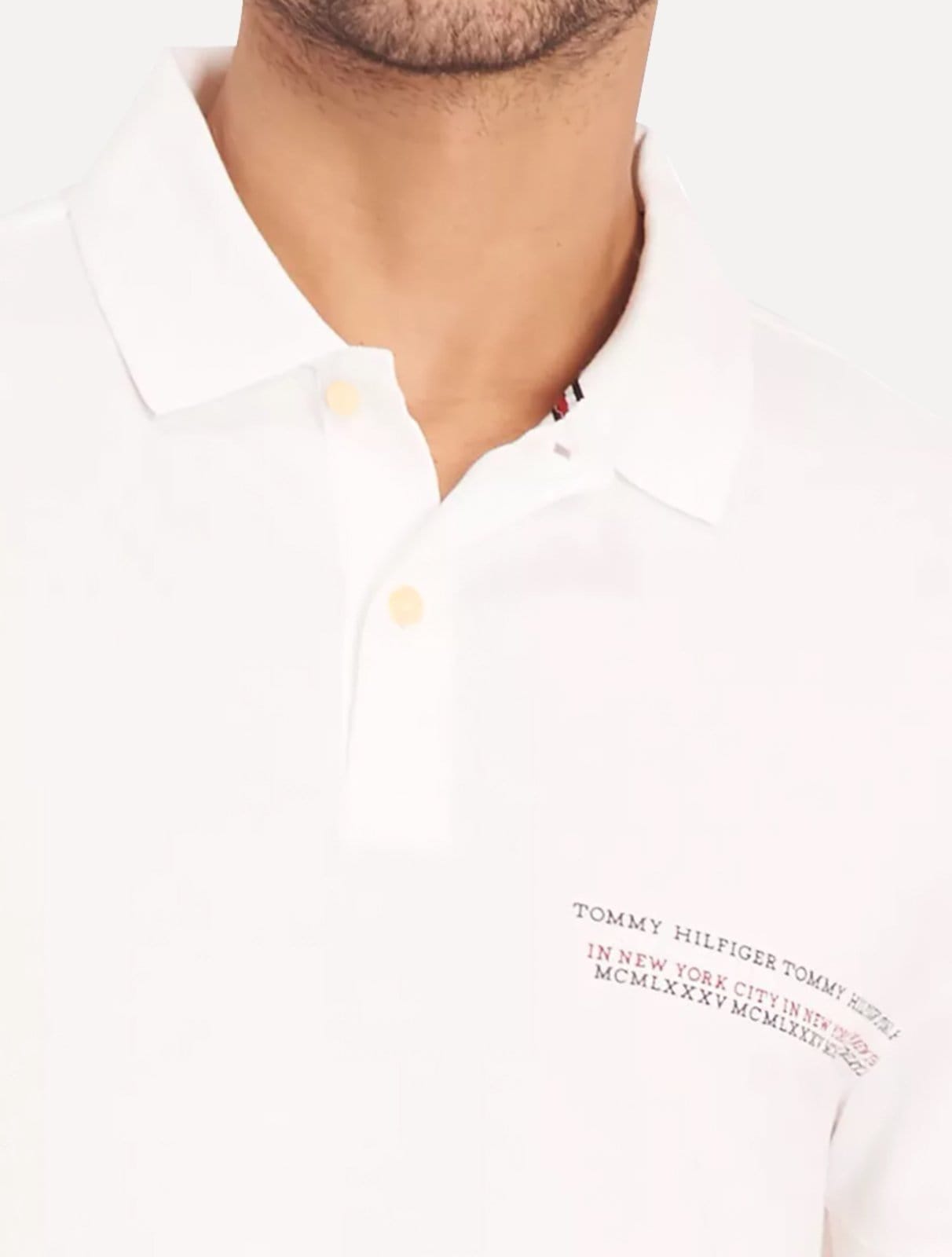 Vista 2 Polo Tommy Hilfiger Masculina Piquet Small Chest Stripe Branca Tommy Hilfiger branco