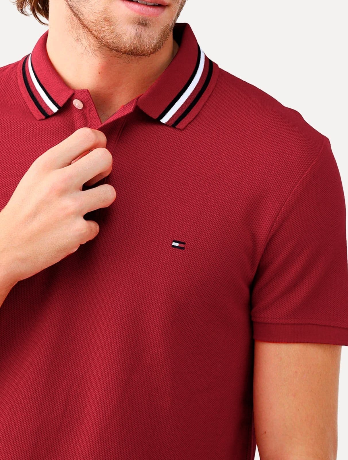 Vista 2 Polo Tommy Hilfiger Masculina Regular Fit Collar Tommy Hilfiger vermelho