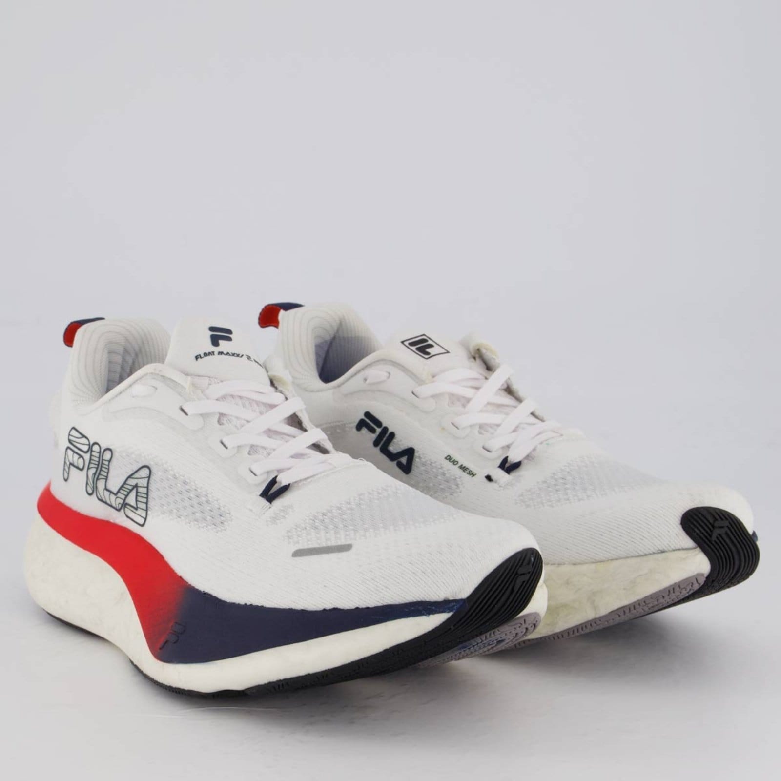 Vista 2 Tênis Fila Float Maxxi 2 Pro Feminino e Marinho Fila branco