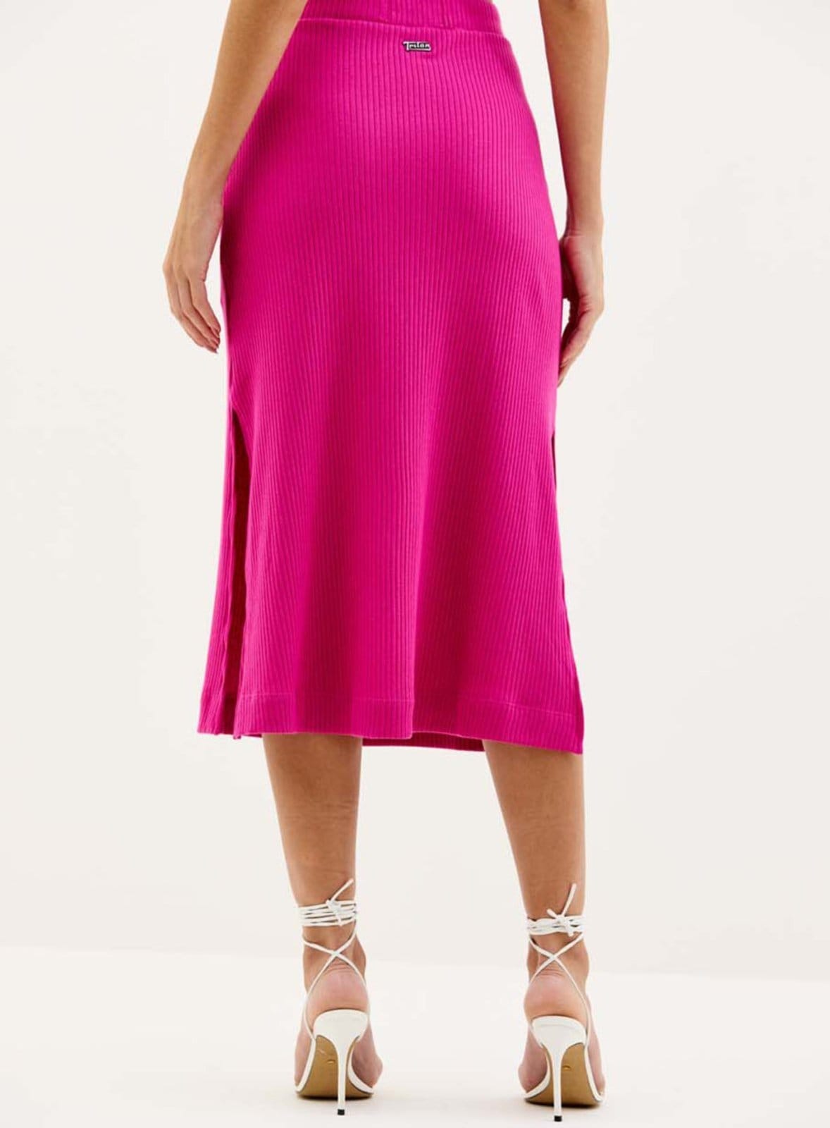 Vista 2 Saia Canelada Triton Enjoy Triton rosa