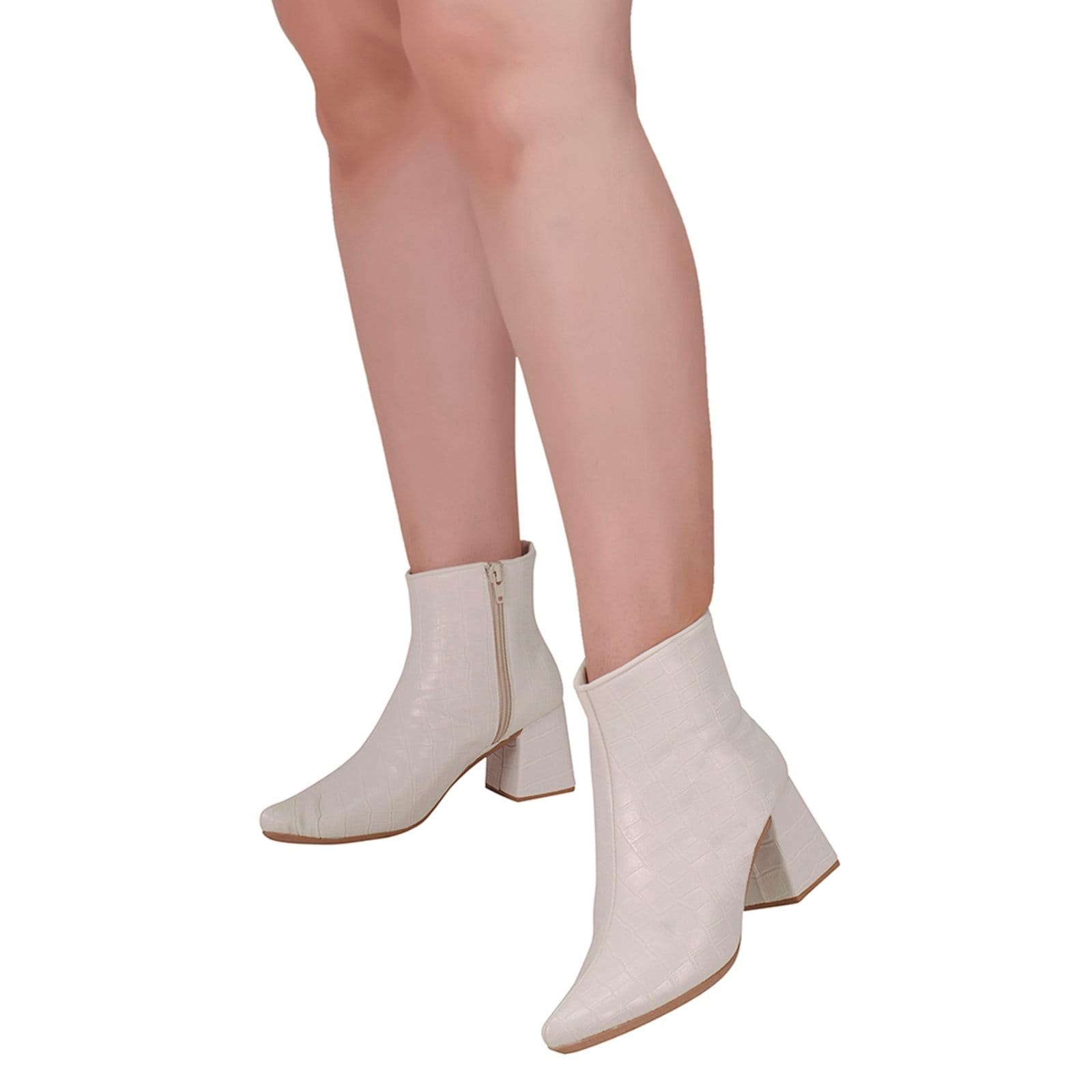 Bota Feminina Salto Baixo Bico Fino Shekinah Confortável Moda Croco Off White