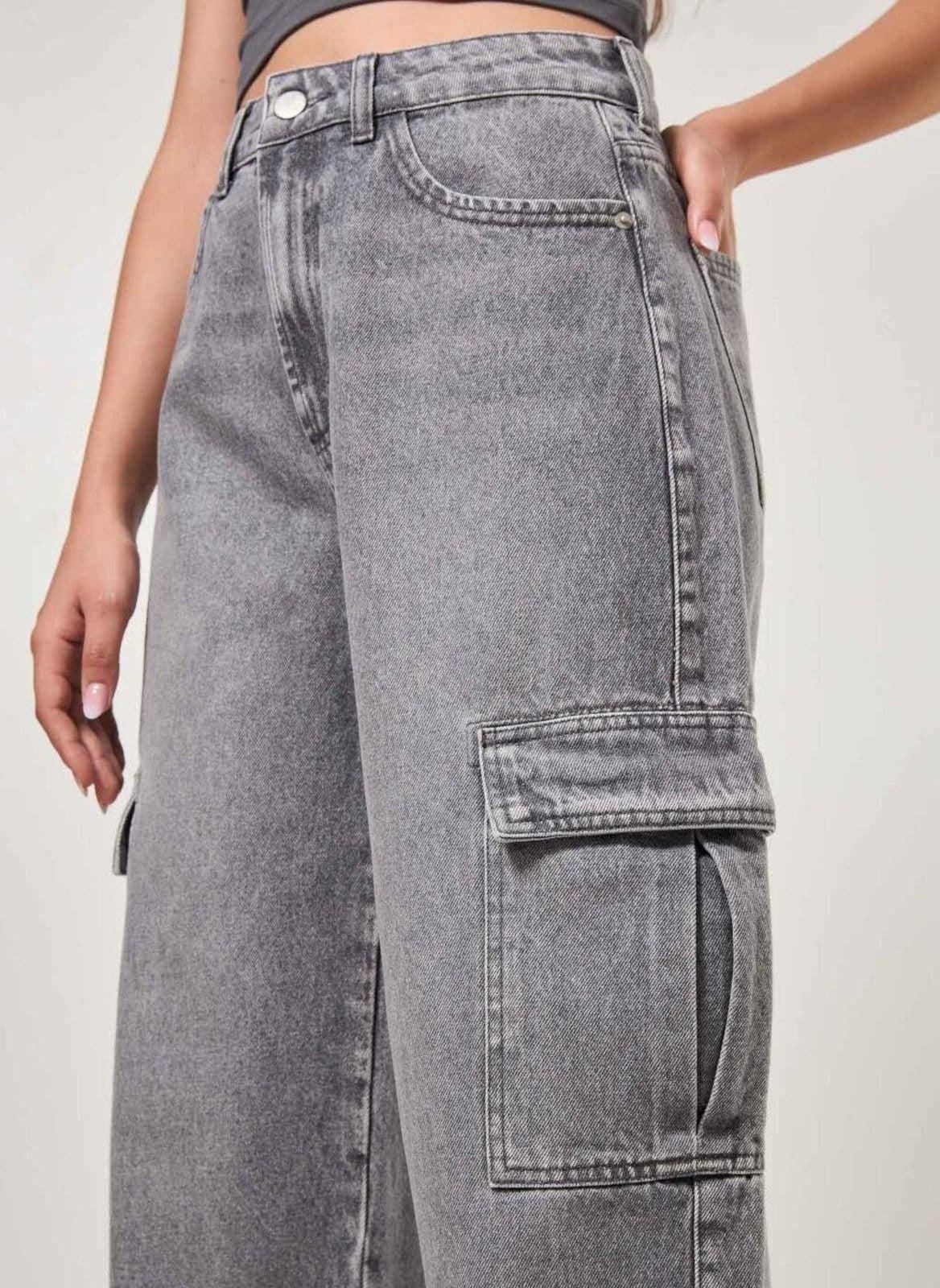 Vista 2 Calça Wide Leg Jeans Cargo Youcom cinza