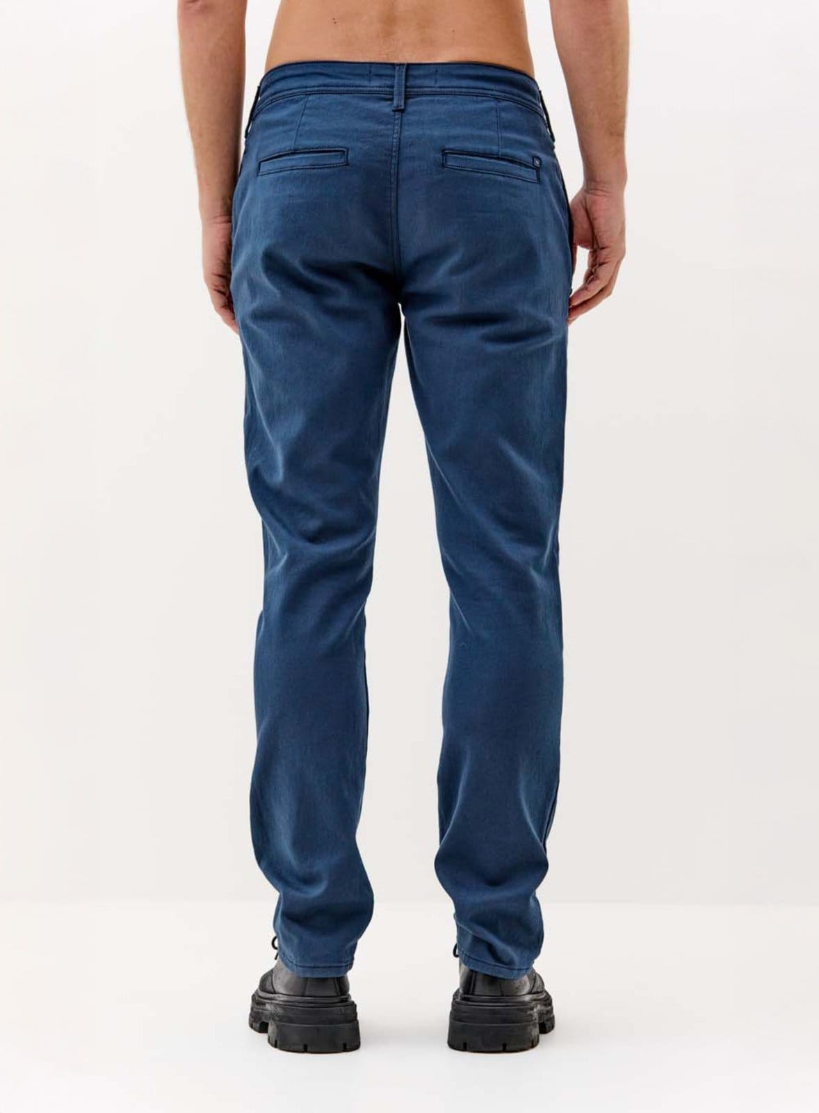 Vista 2 Calça Sarja Hugo Triton Olympic Triton azul