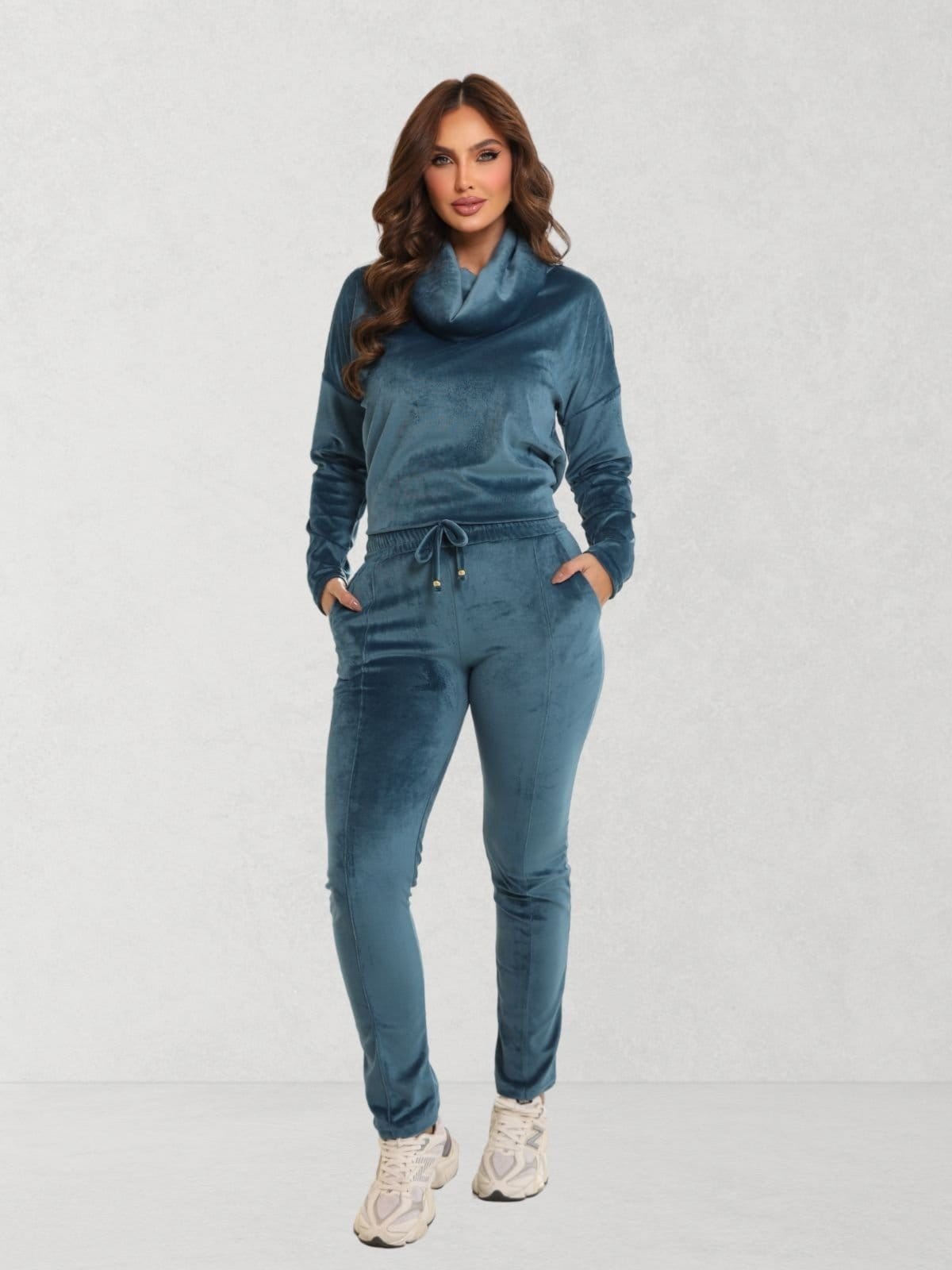 Conjunto Via Lessa Oslo Gola Degagê em Plush Petróleo