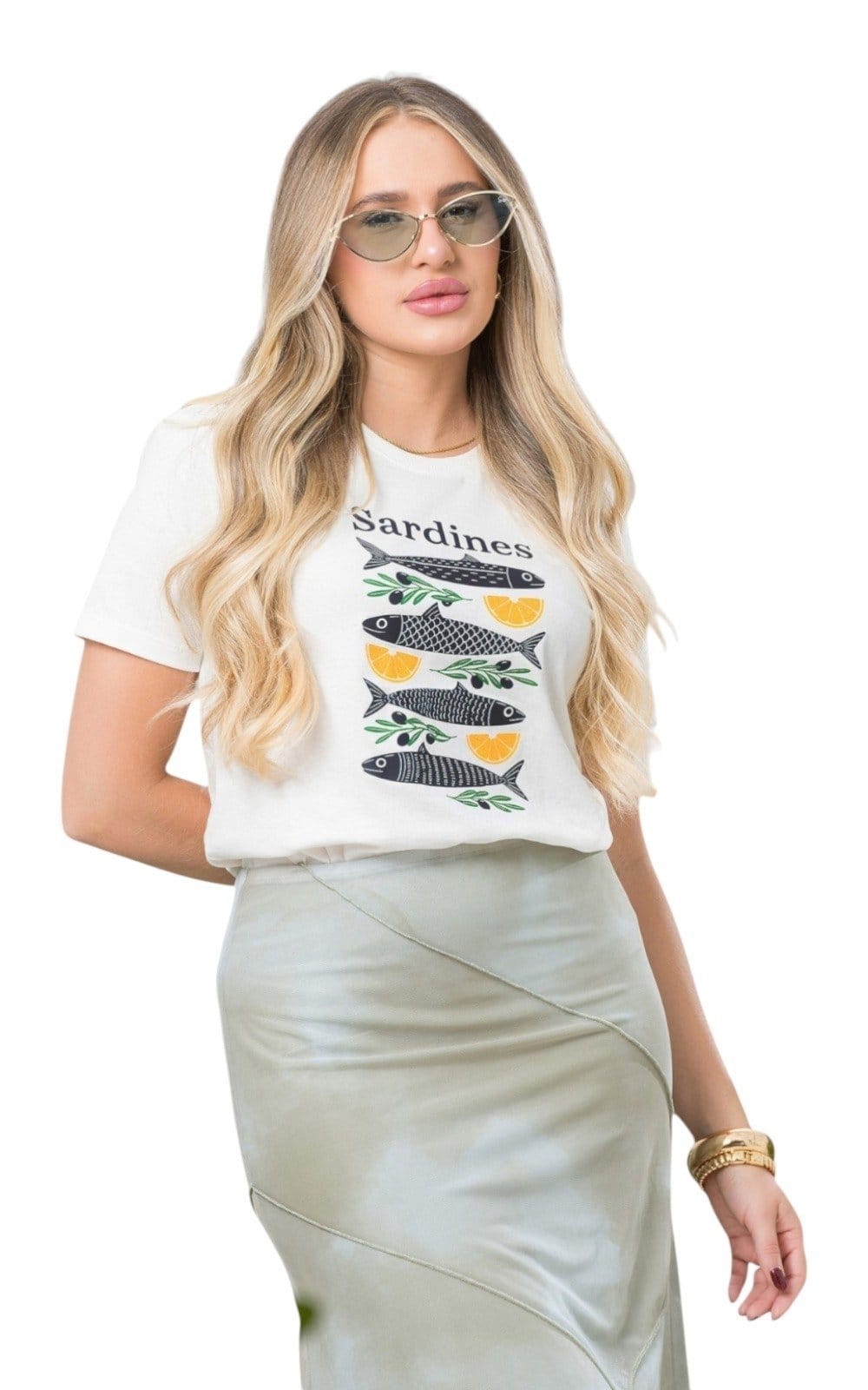 Vista 2 Camiseta Feminina Cianitas Off Estampa Sardinhas Cianitas bege