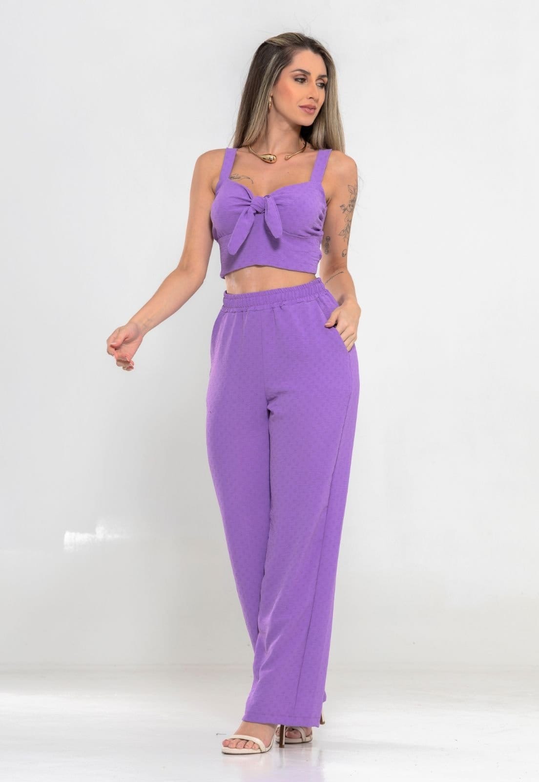 Vista 2 Conjunto Feminino Cropped e Calça Pantalona Elastico Ajustavel lilas Docce Mulher lilás