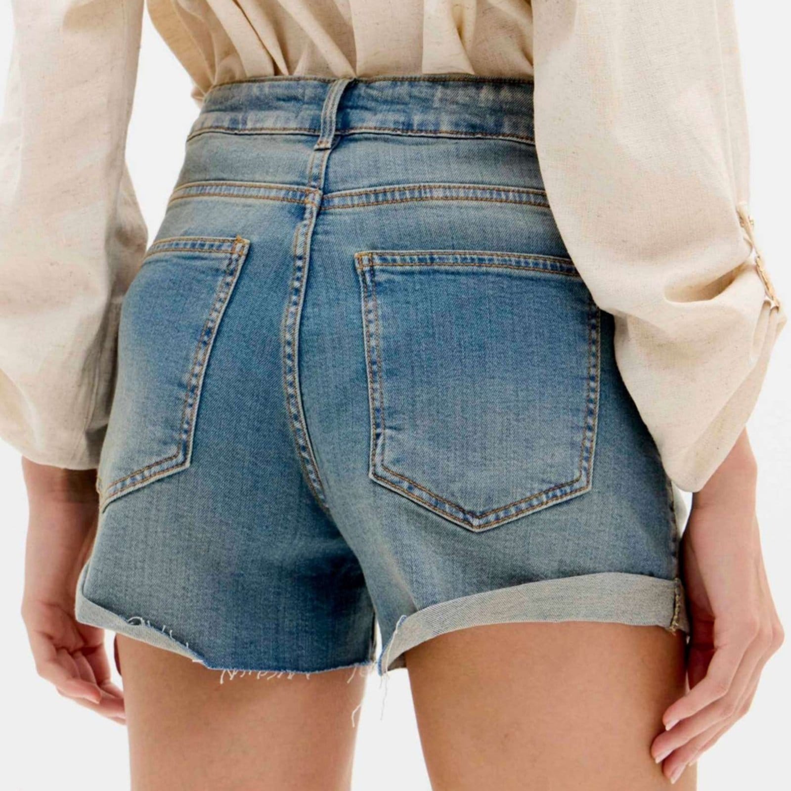 Vista 2 Short Jeans Easy Lança Perfume Hot Pants Ve26 Feminino Easy Lança perfume azul