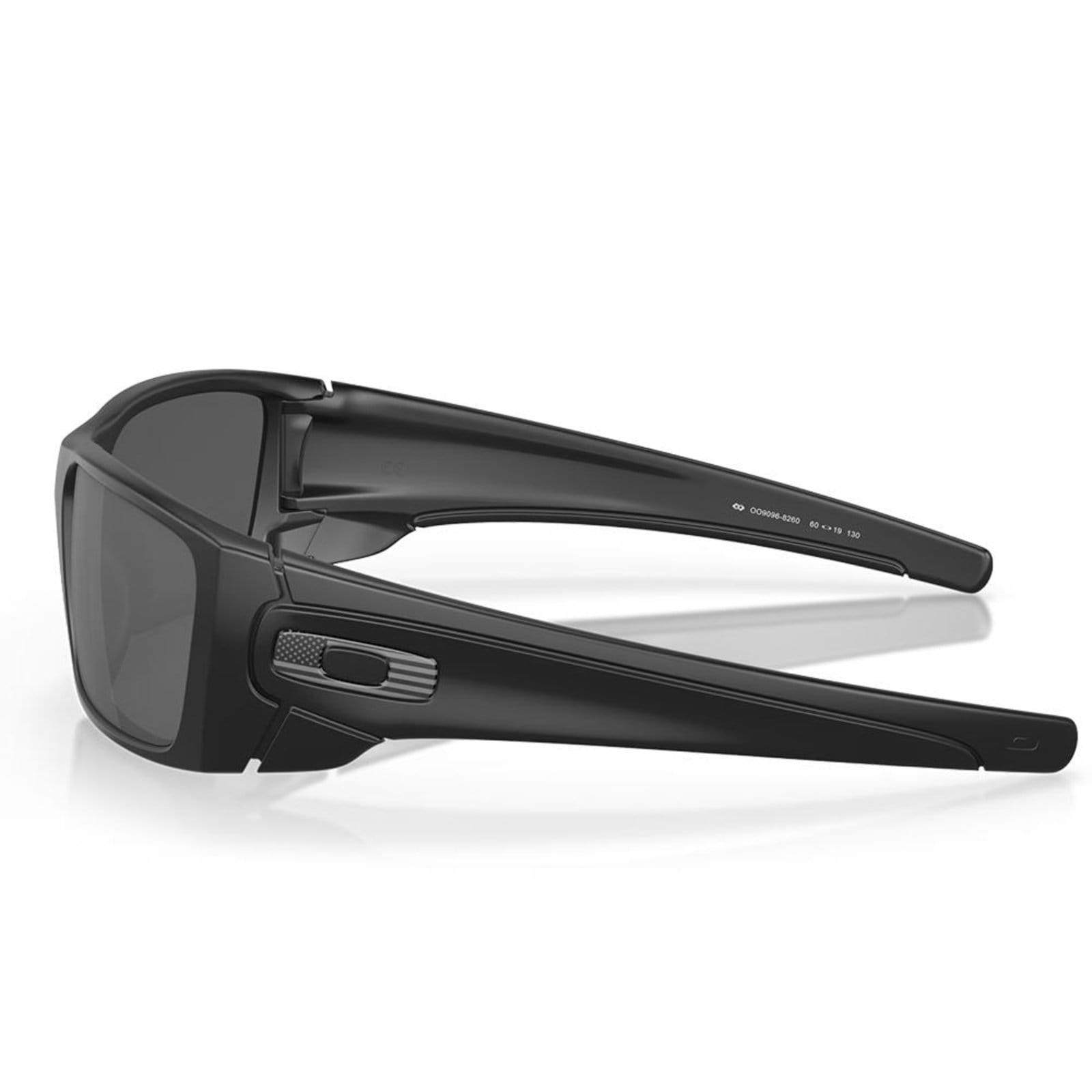 Vista 2 Óculos de Sol Oakley Fuel Cell Matel Black Steel 8260 Oakley preto black