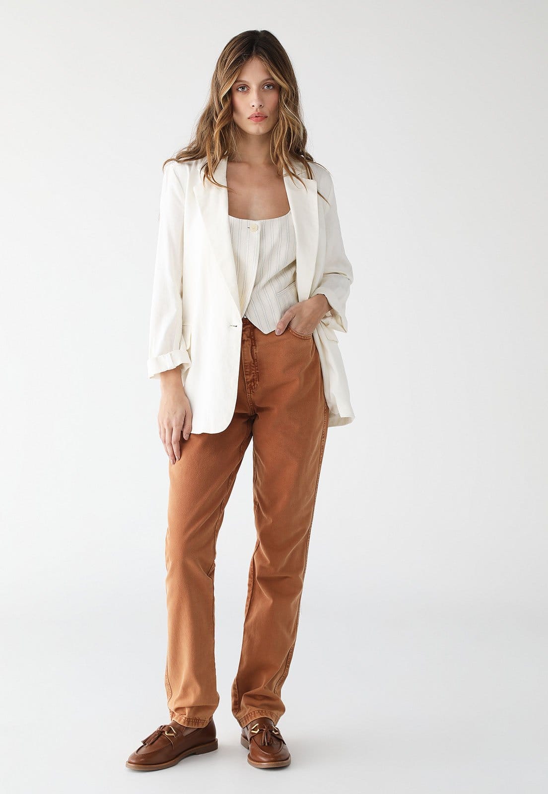 Vista 2 Calça Sarja Colcci Mom Pockets Colcci caramelo