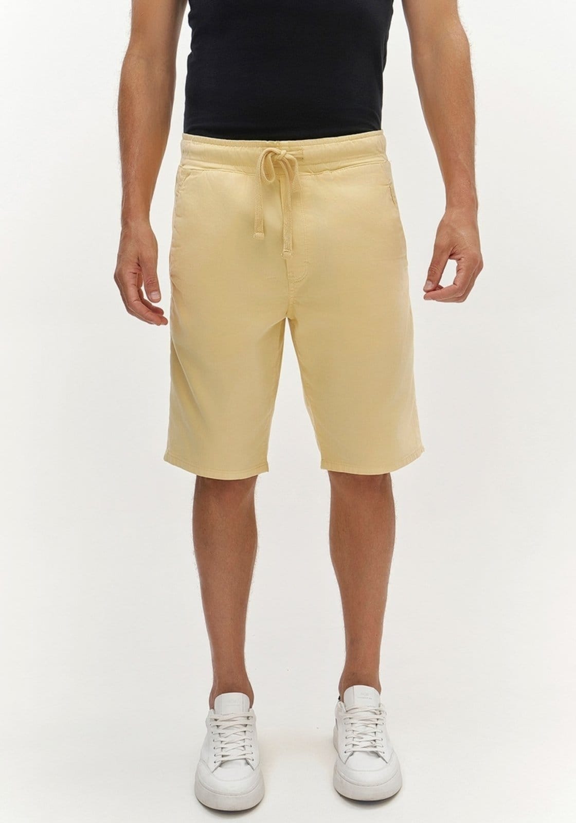 Bermuda Jogging Com Bolsos Em Sarja Denim Malha - 2