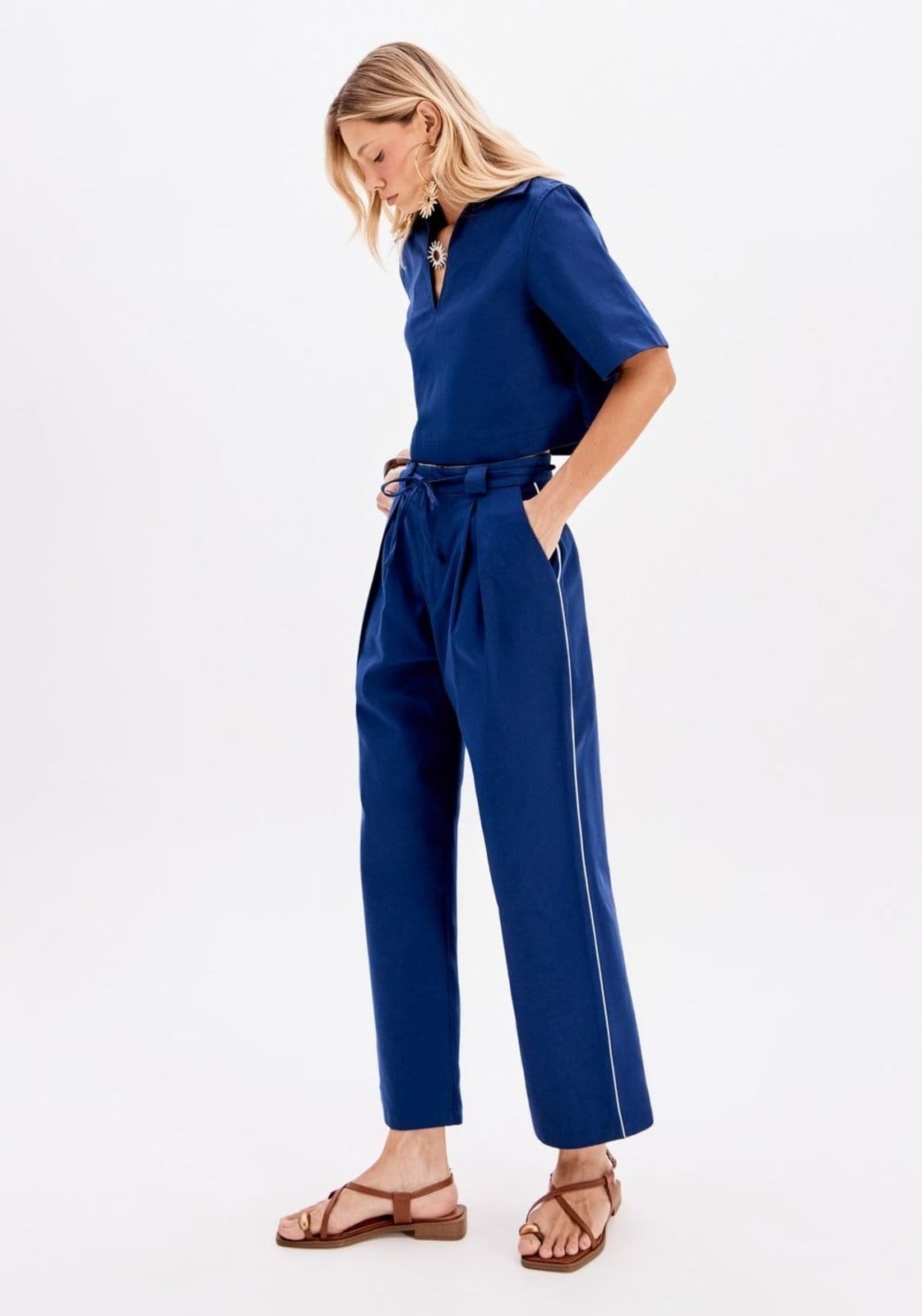 Calça Reta Com Amarração