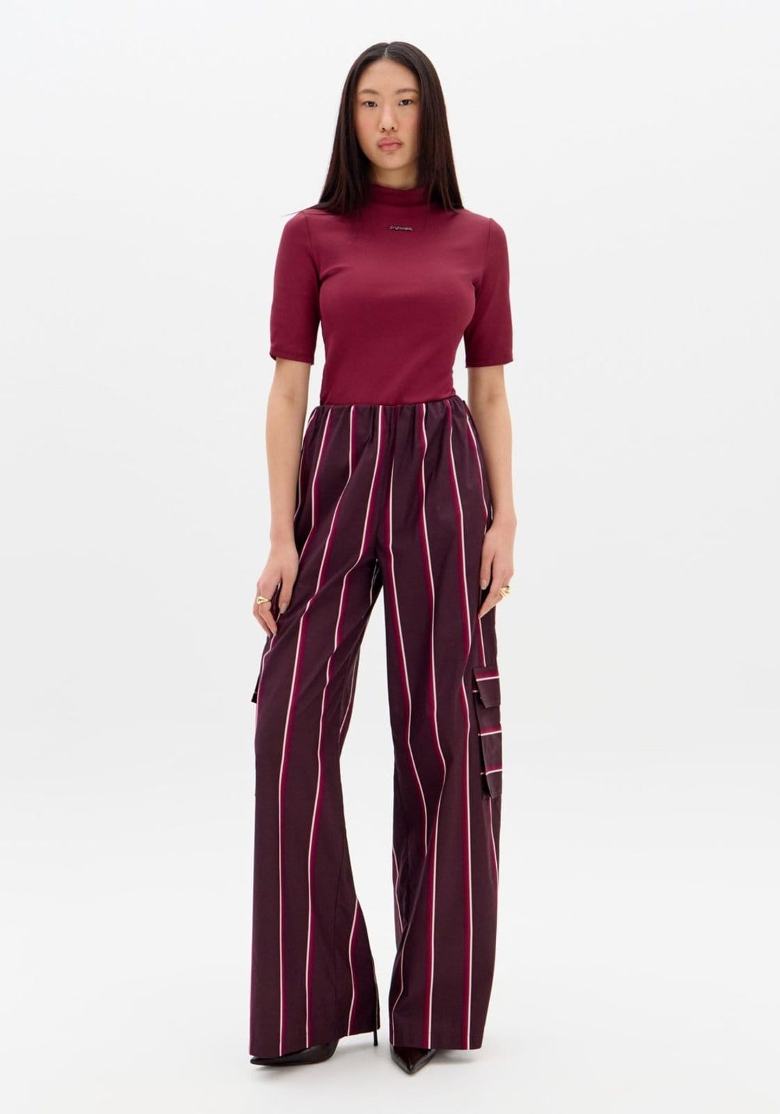 Calça Wide Leg Cintura Média Cargo Listrado