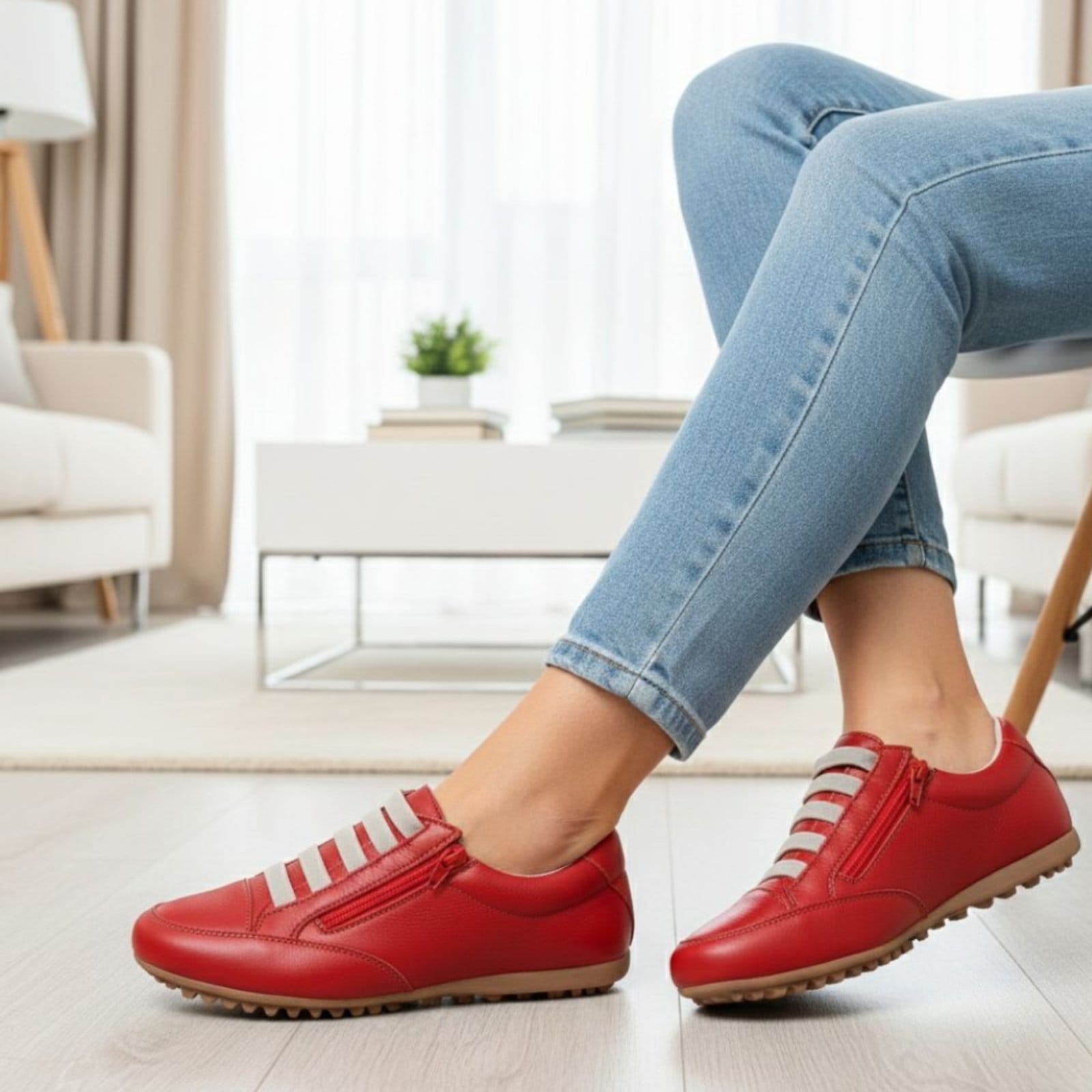 Tênis Confortável Com Zíper de Couro