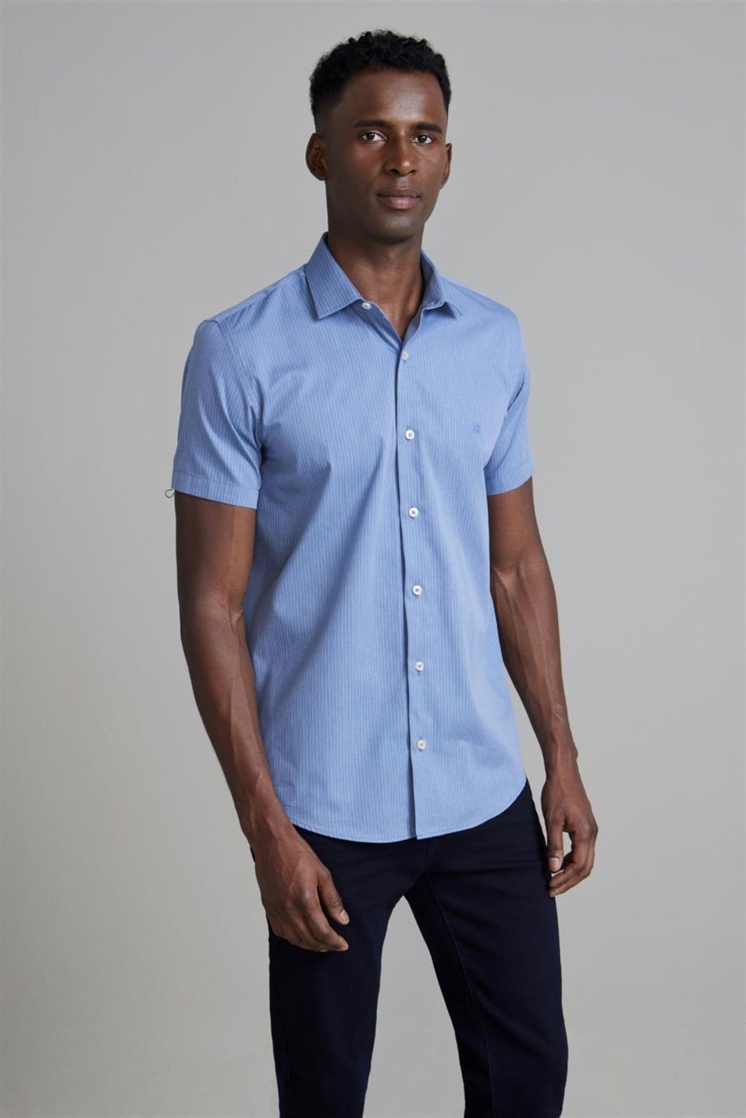 HIGHSTIL Camisa Manga Curta Slim Fit Listrada Médio