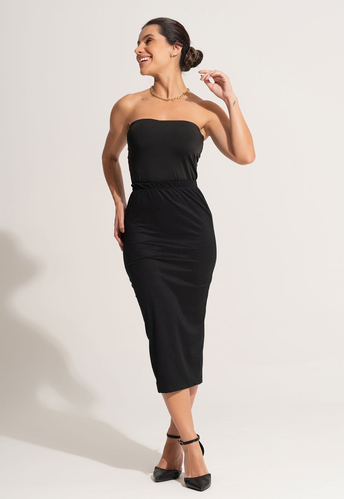 Vista principal Saia Midi Canelada Com Fenda Feminina Mvb Modas preto