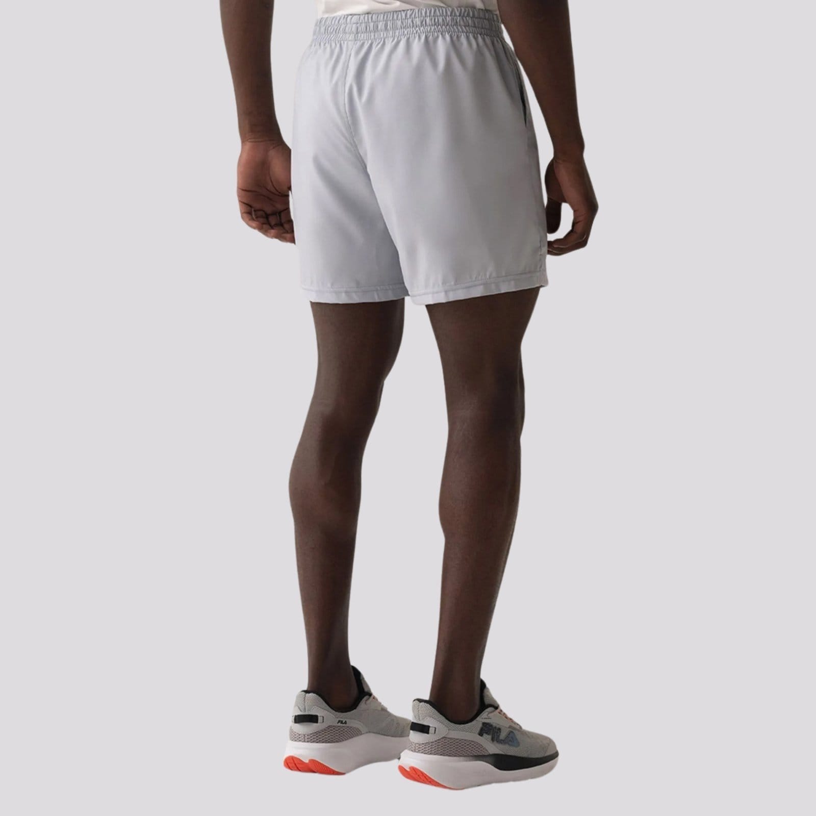 Vista 2 Shorts Fila Train 5 Claro e Prata Fila cinza