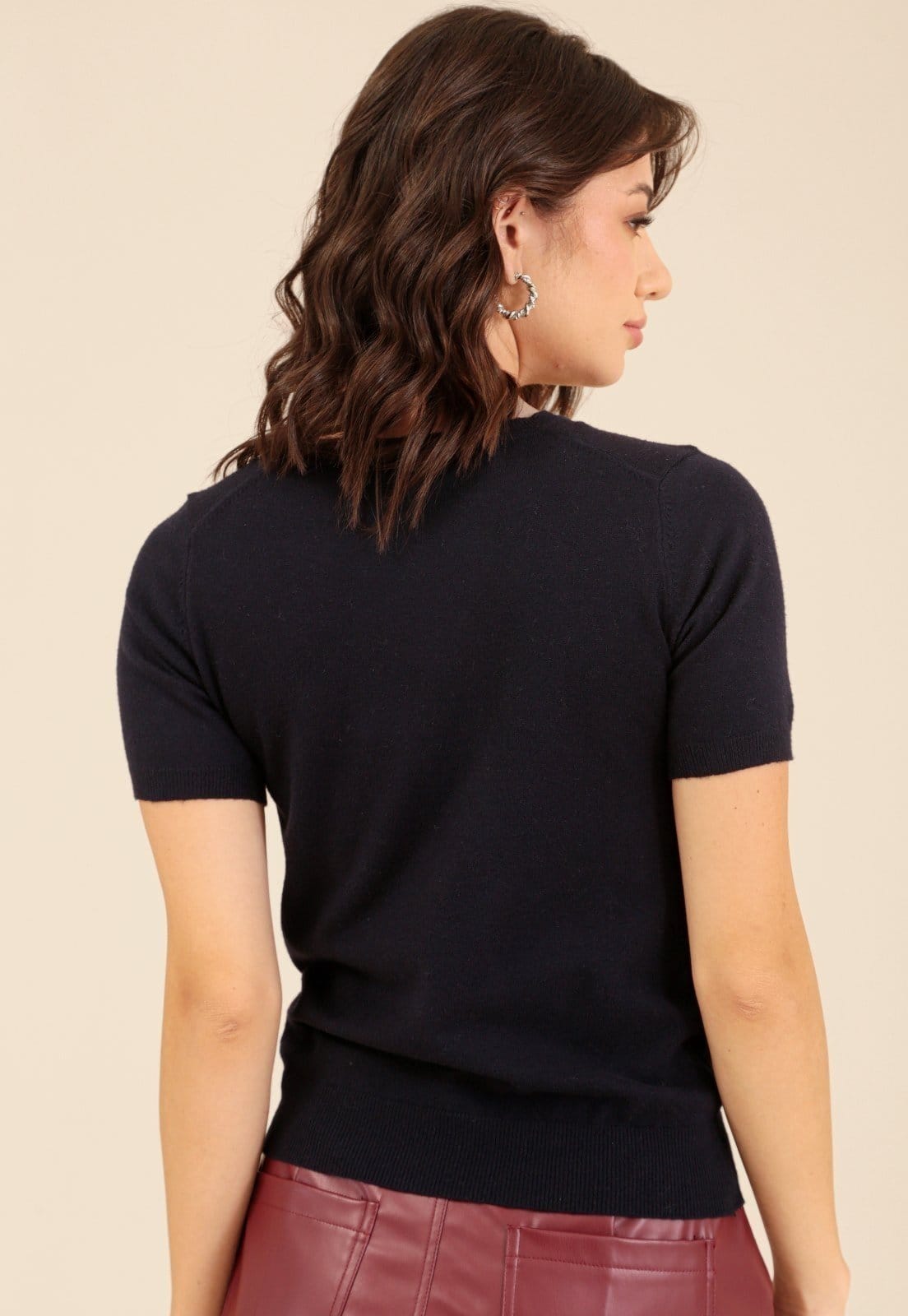 Vista 2 Blusa Pop Me EmTricô Manga Curta Decote Redondo Pop Me azul marinho