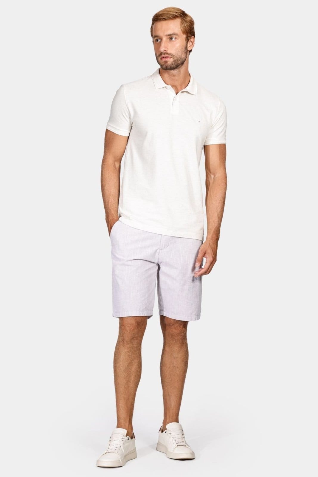 Vista 2 Bermuda Chino Flame Colors Lilás Aramis roxo