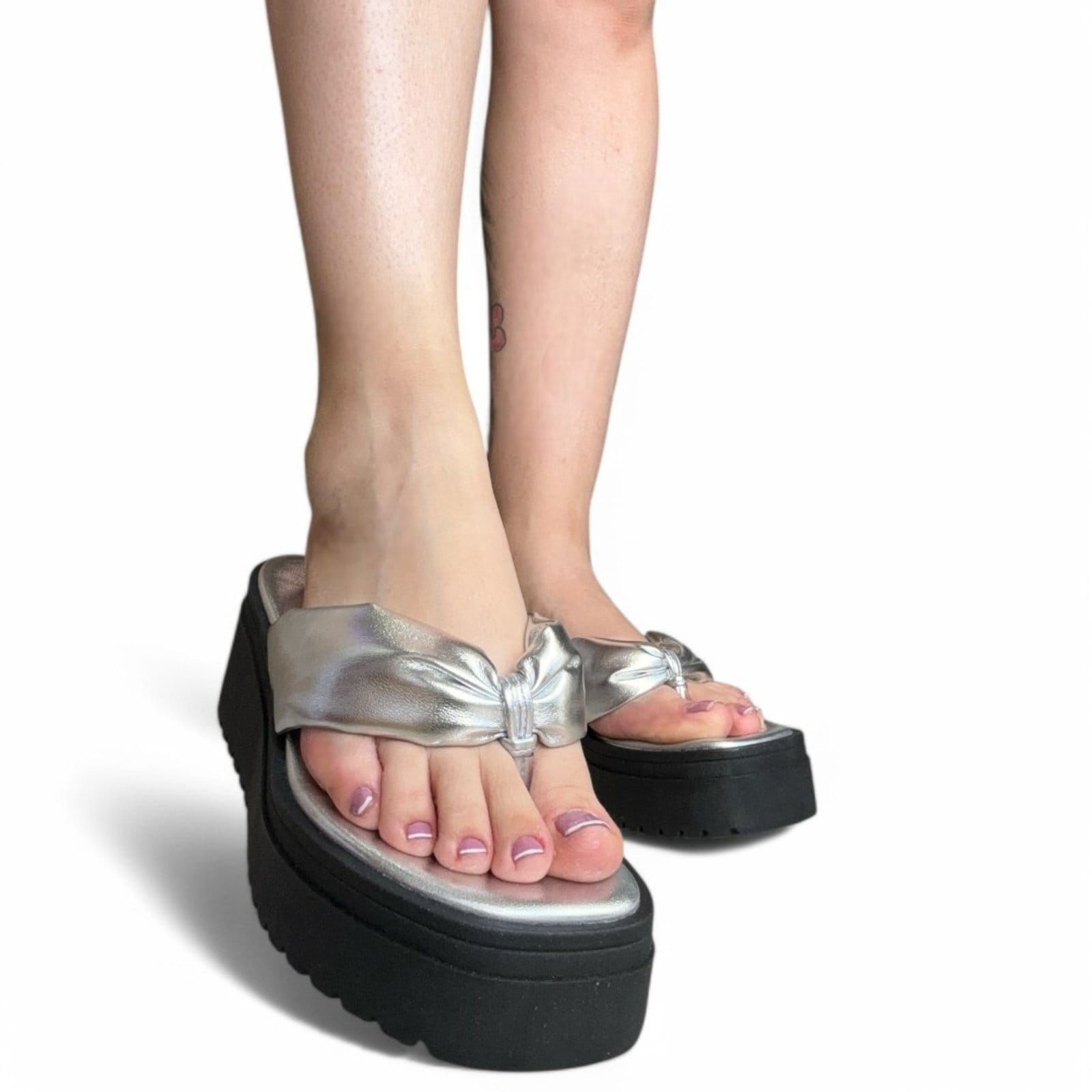 Vista 2 Chinelo Feminino Ramarim Plataforma Preta 2445202-1 RAMARIM prata