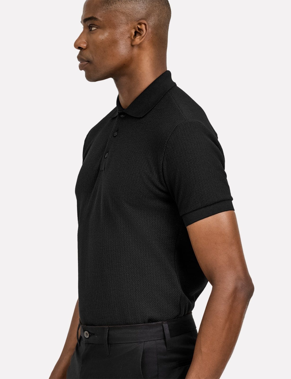 Vista 2 Polo K&J Black Regular Malha Textura Preta King E Joe preto black