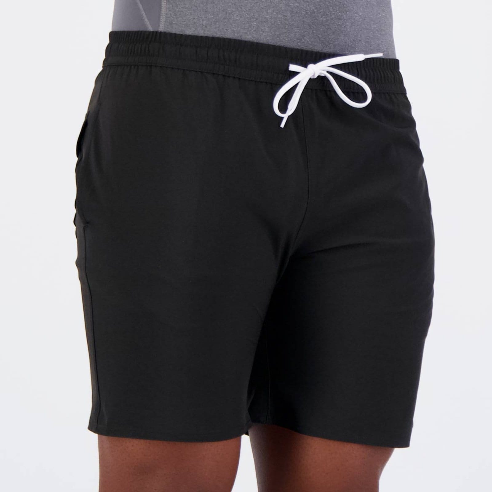 Vista 2 Bermuda Oakley Essential Trunk Pocket Preta Oakley preto