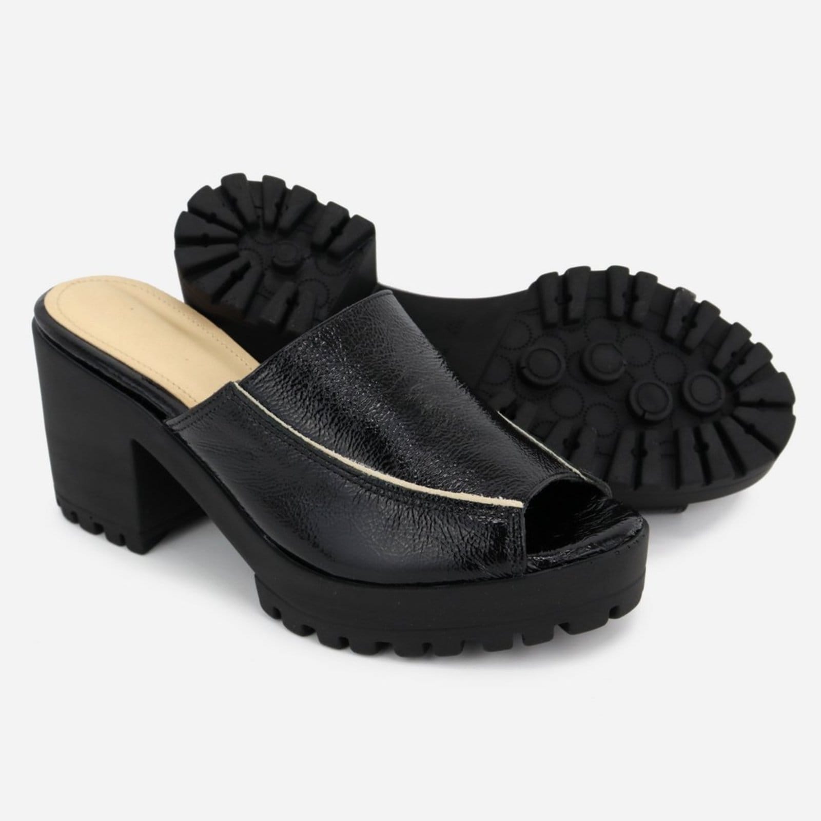 Vista 2 Tamanco Fácil Calce Maria Paula Couro Tratorada Feminino MARIA PAULA bege