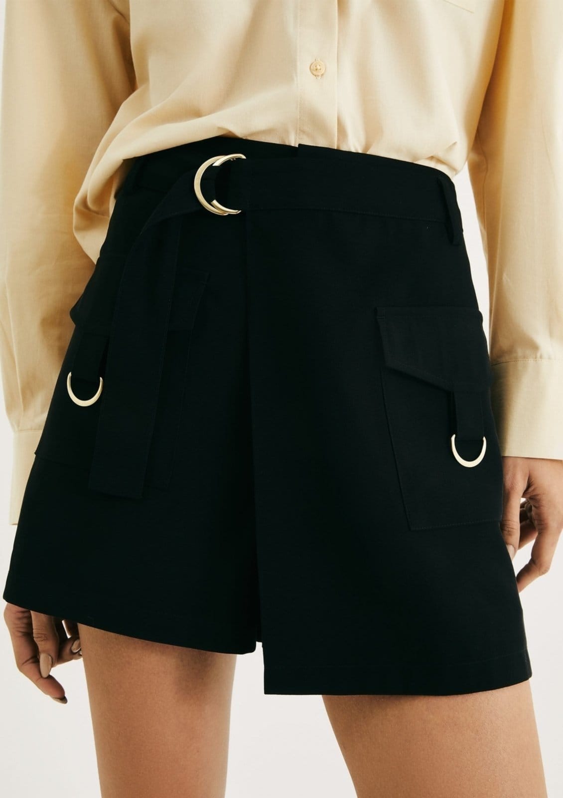 Vista 2 Shorts Saia Cargo Em Peach Touch Hering preto