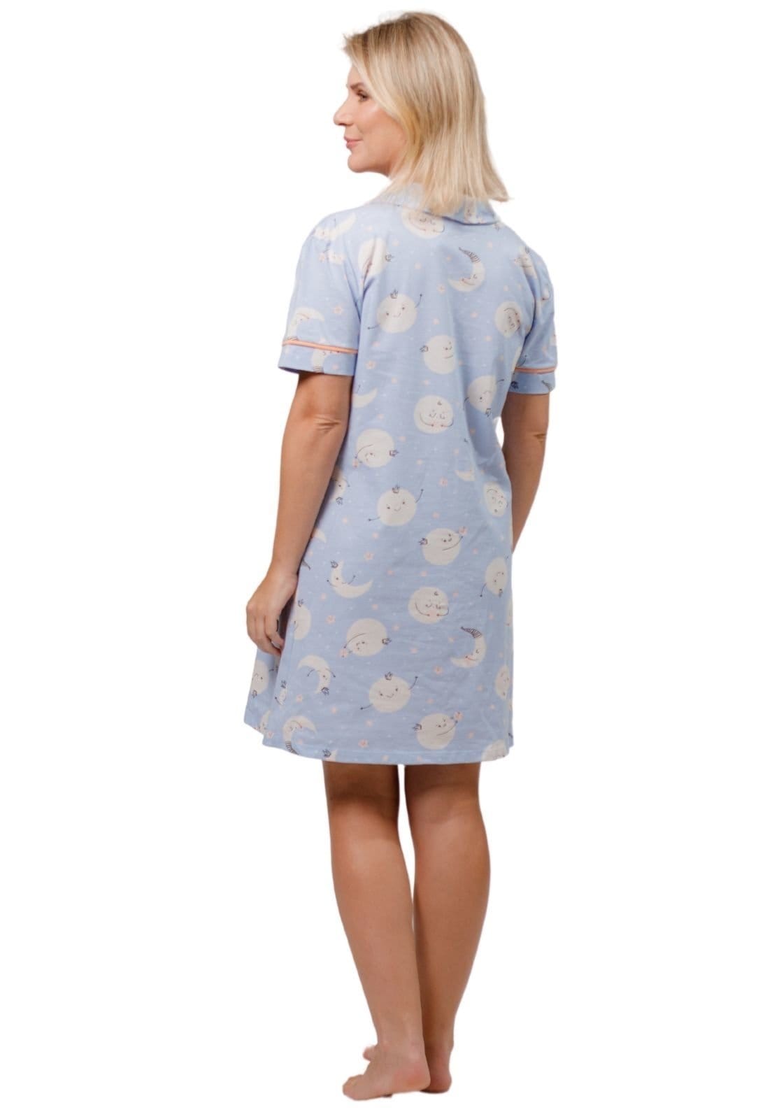 Vista 2 Camisola Algodão Feminina Americana Manga Curta com Botão Botões Adulto indicado Gestante Amamentação e ós cirúgico - Lua Piante azul