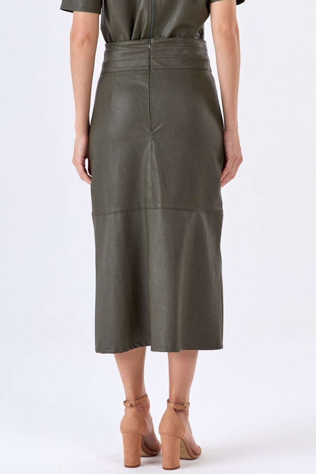 Saia Midi PKS Fenda Frontal