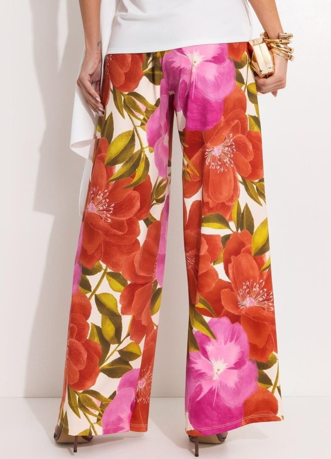 Vista 2 Calça Malha Fria Floral Maxi Colorido Quintess laranja