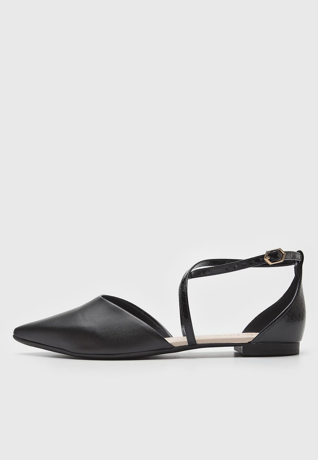 Sapatilha cê Recorte Vernizado Preta