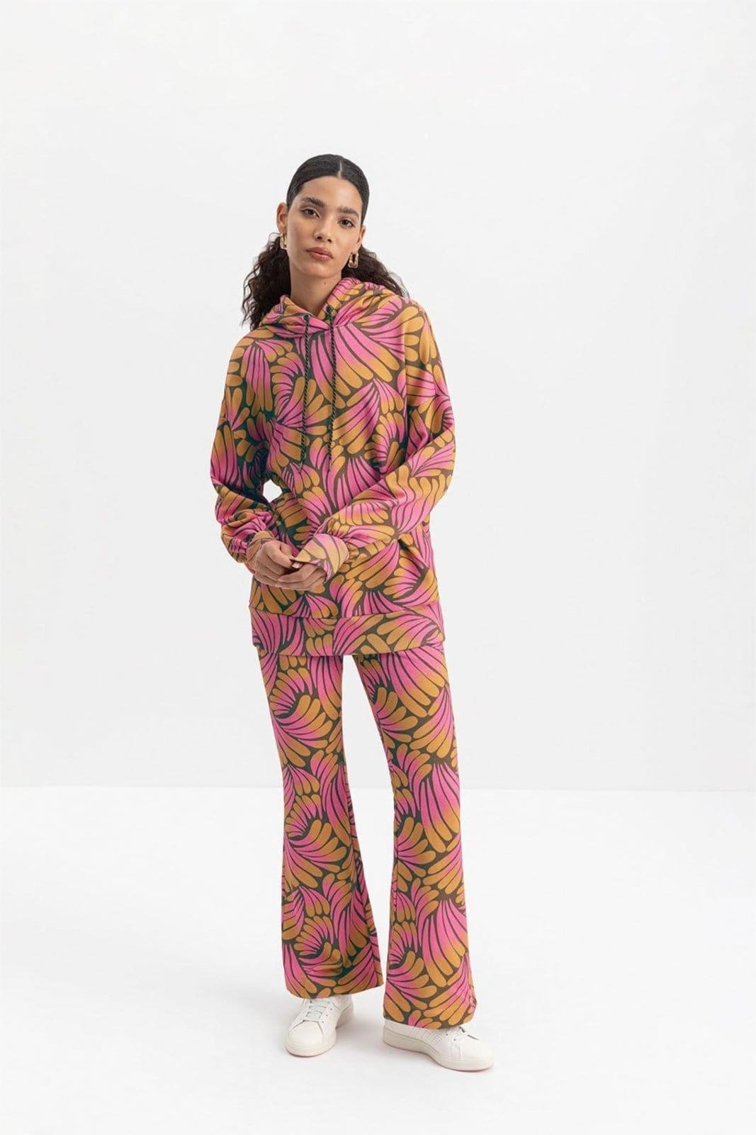 Calça Feminina Flare Em Moletom Estampada Essendi