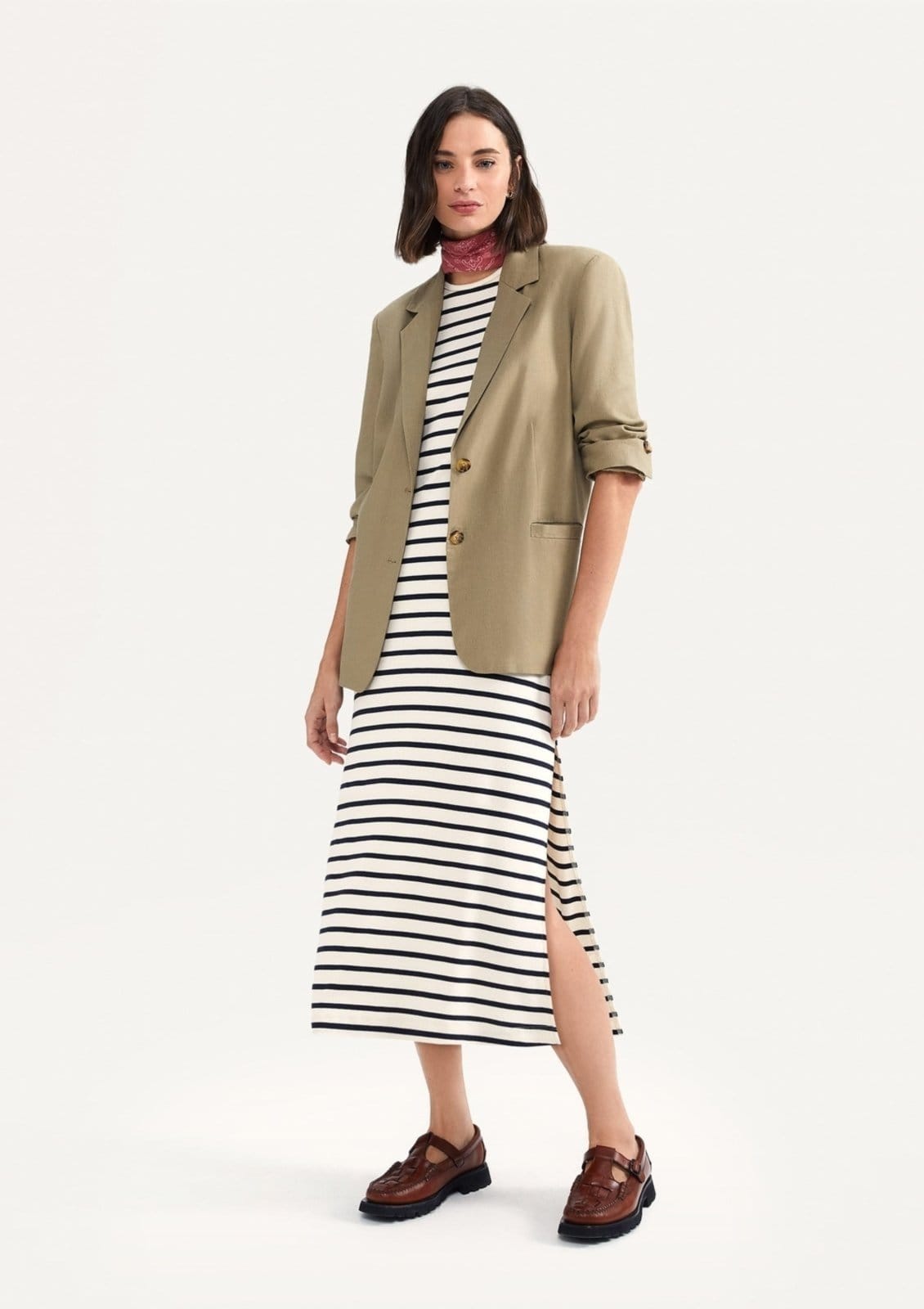 Vestido Midi Listrado Com Fenda