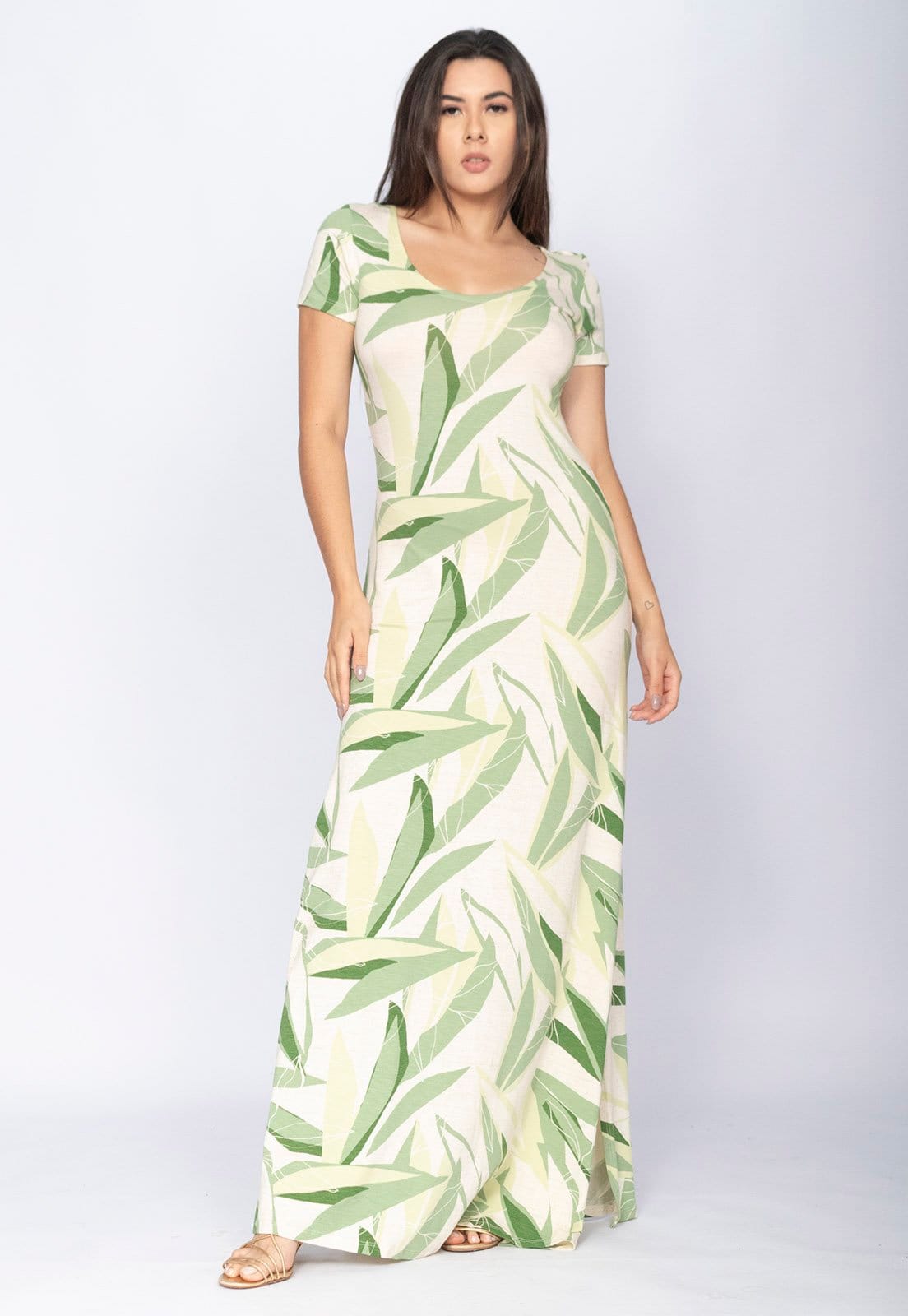 Vista 2 Vestido CabanaFree Longo Malha Gola Canoa Manga Curta Estampa Verde Selvagem Cabanafree estampado/verde verde