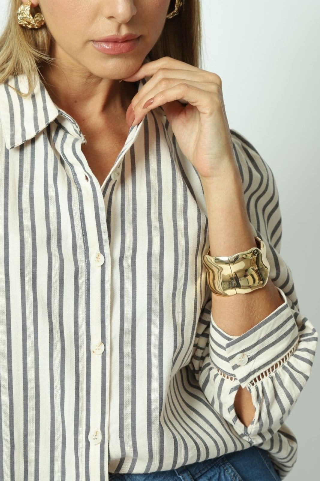 Vista 2 Camisa Detalhe Guipir G Gazzy preto