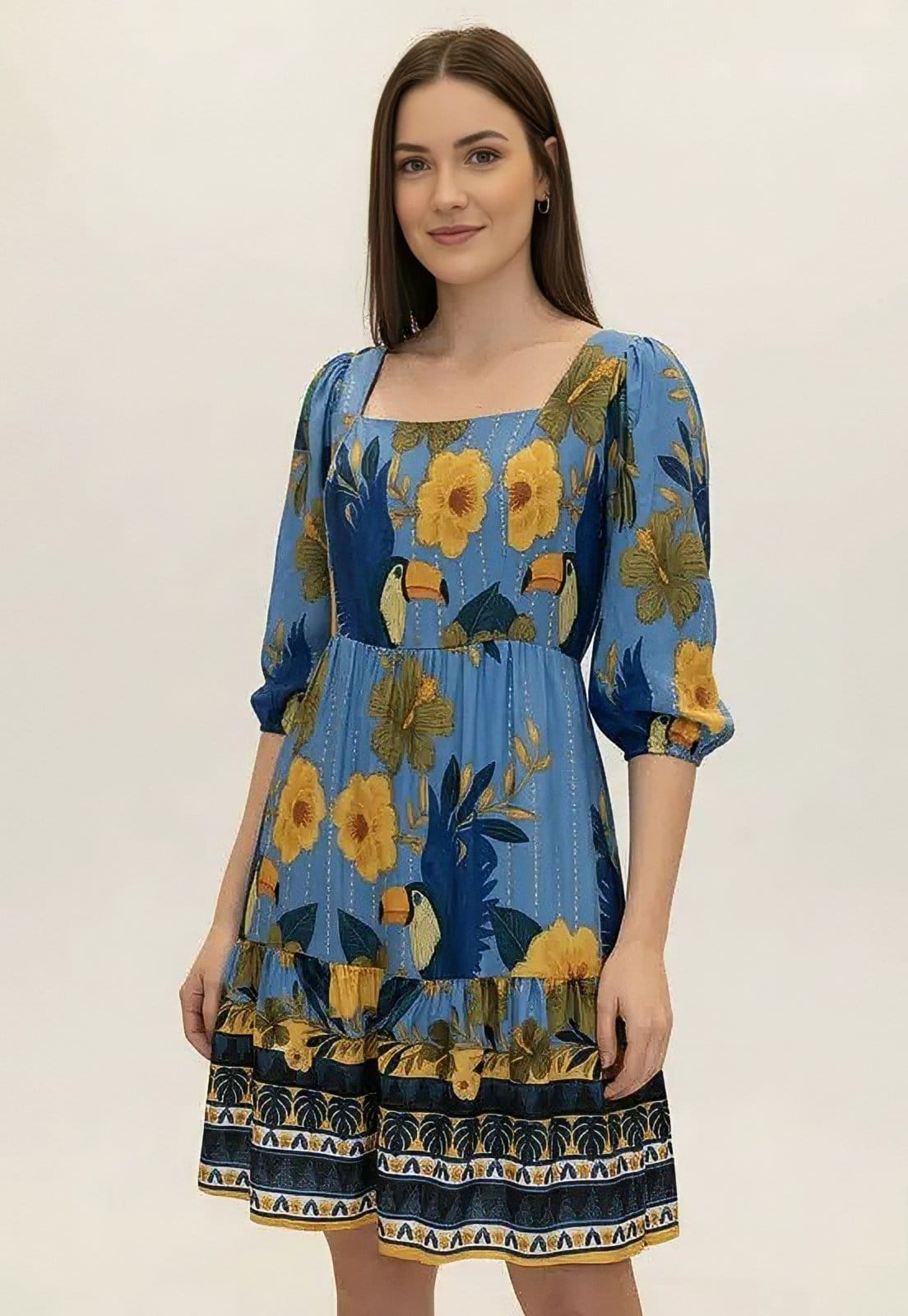 Vestido CabanaFree Curto Manga 3/4 Estampa Aves em Festa