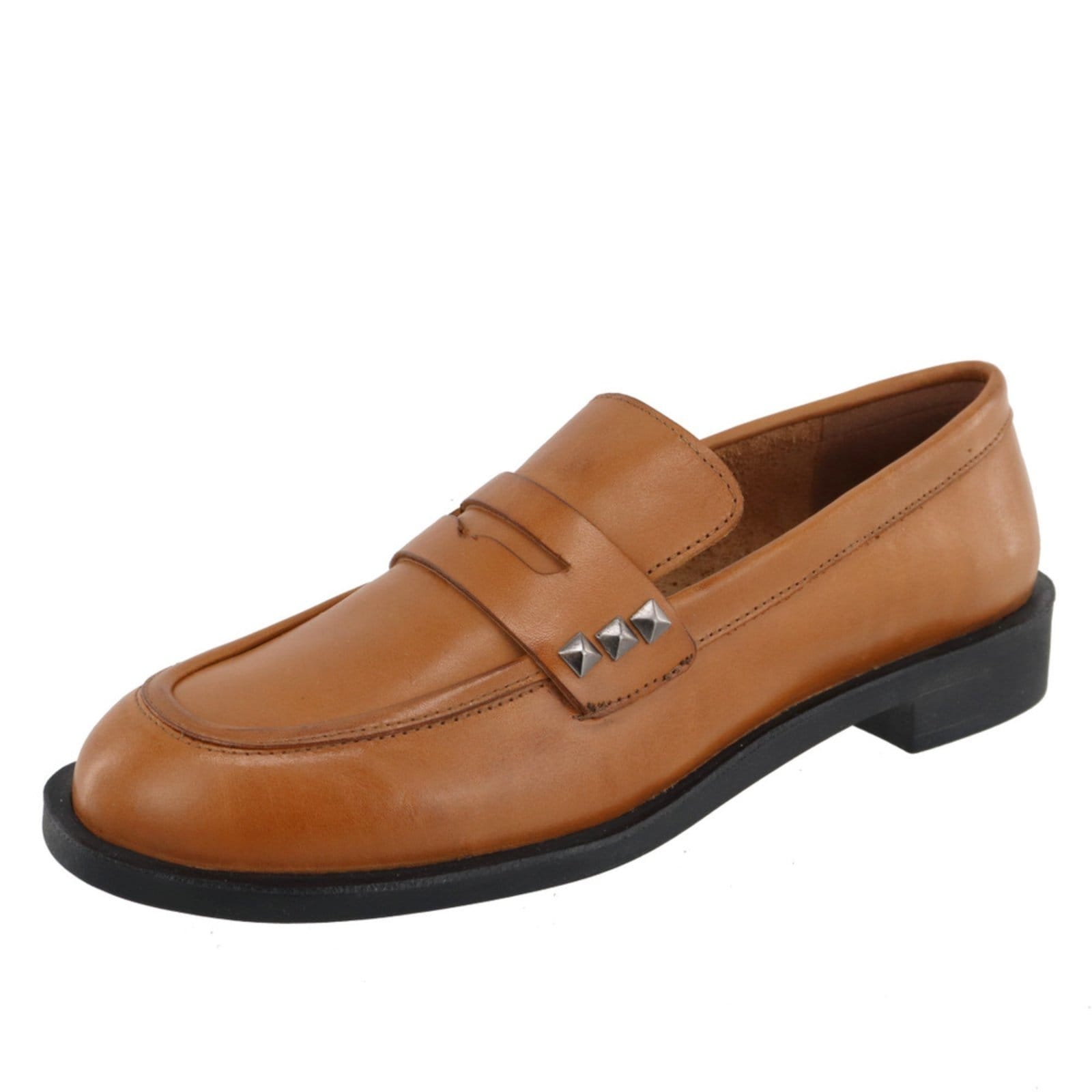 Mocassim Feminino Pirâmide Em Couro Flat Casual com Maria Paula Camel