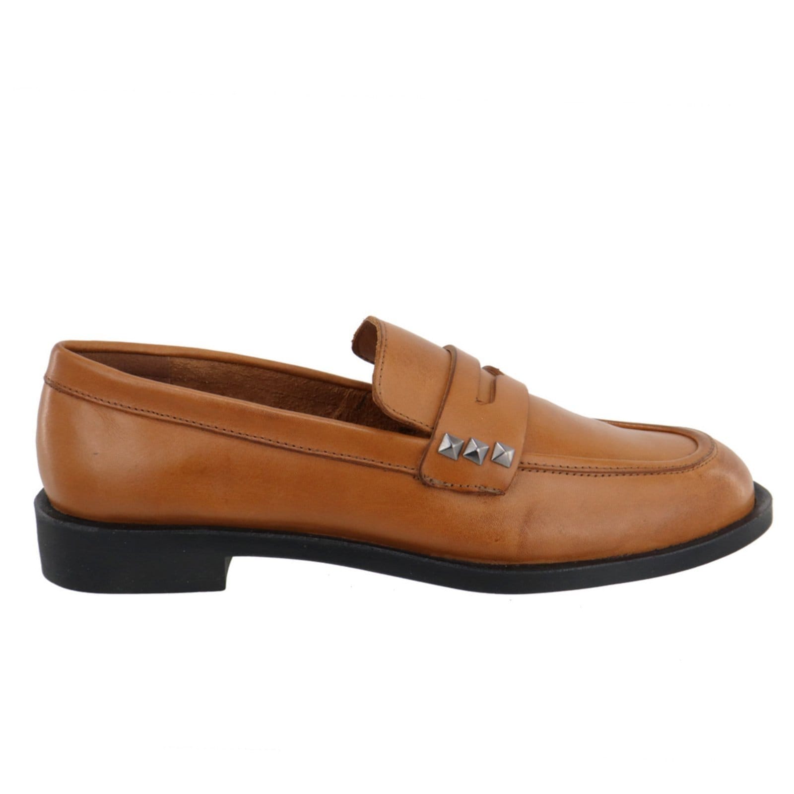 Vista 2 Mocassim Feminino Pirâmide Em Couro Flat Casual com Maria Paula Camel MARIA PAULA caramelo