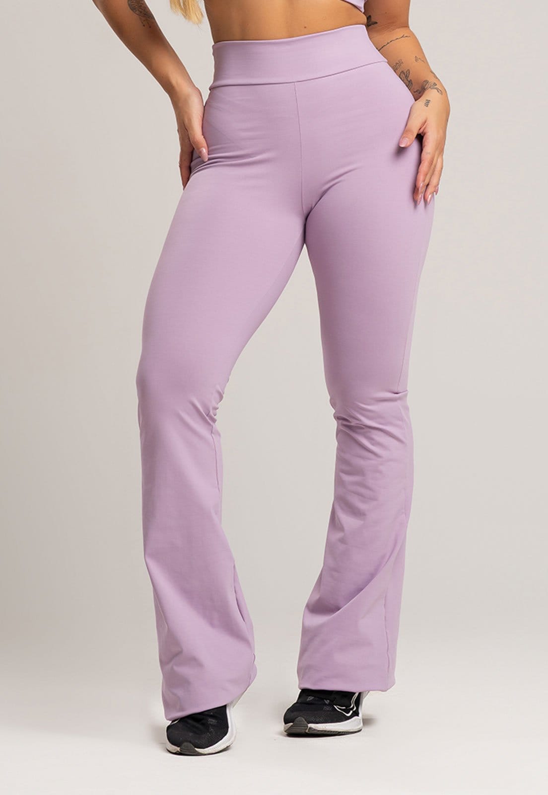 Vista 2 Calça Pantalona Flare MVB Modas Poliamida Lavanda Mvb Modas marrom lavanda
