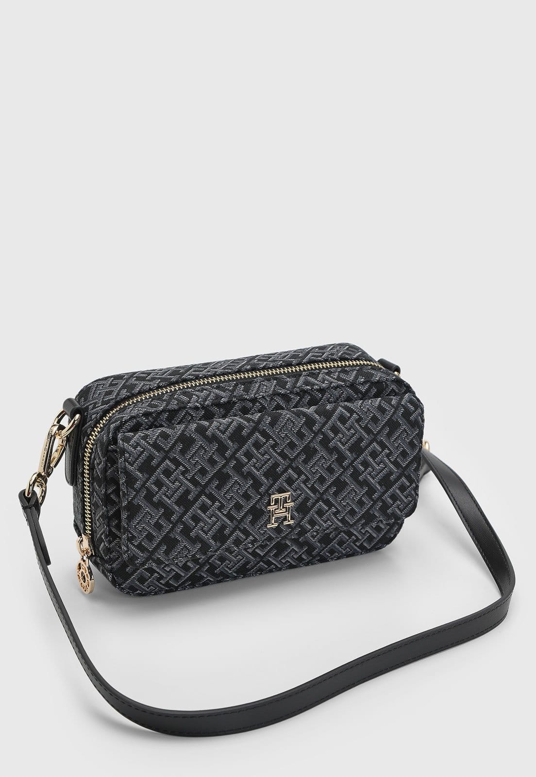 Vista 2 Bolsa Feminina Tommy Hilfiger Monograma Pequena Preta Tommy Hilfiger preto