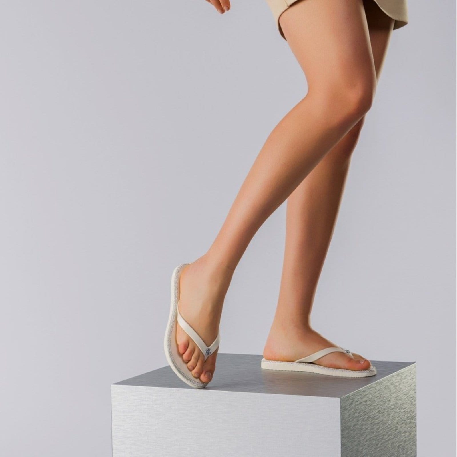 Vista 2 Chinelo Injetado Rubber - 60940001 Luz Da Lua Off-white Luz Da Lua off-white white