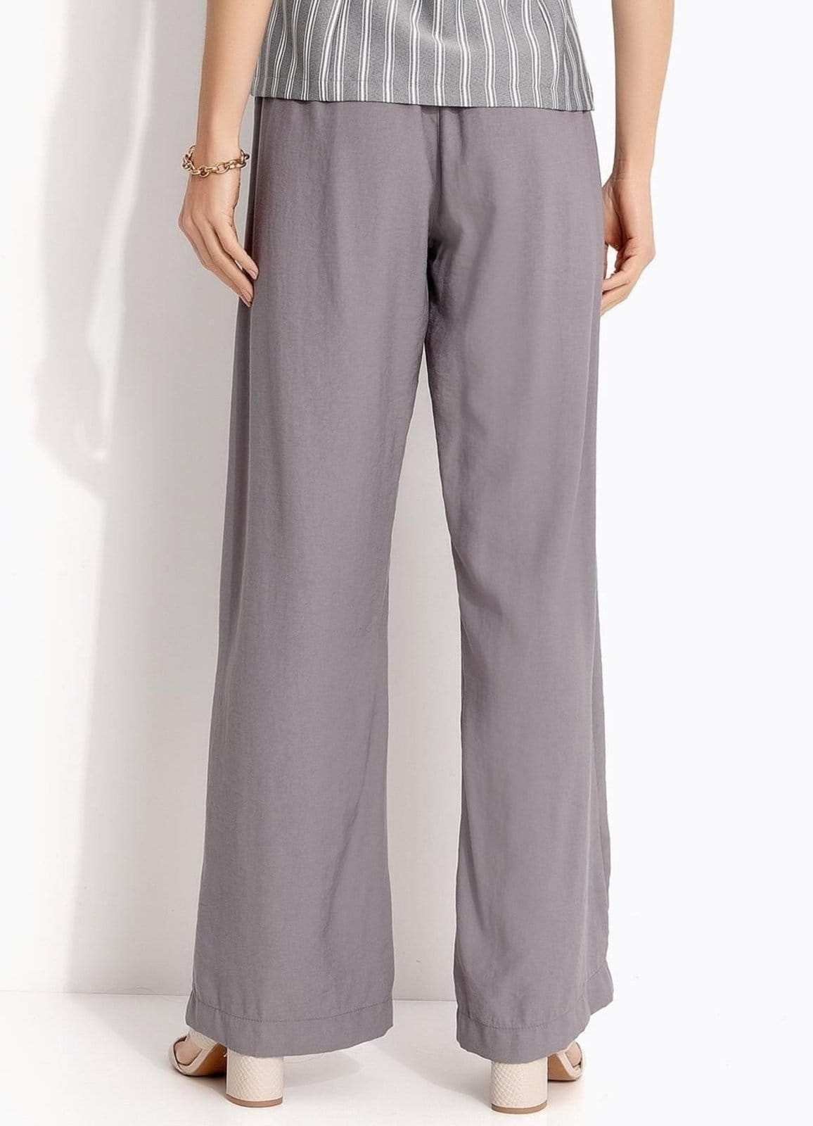 Vista 2 Calça Pantalona Em Viscose Com Poliéster Quintess Grafite Quintess cinza