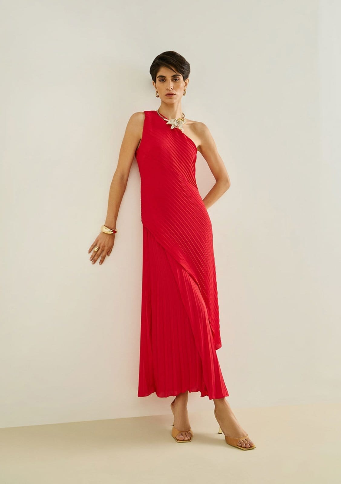 Vestido Maria Valentina Solto Um Ombro Só Sem Manga Longo