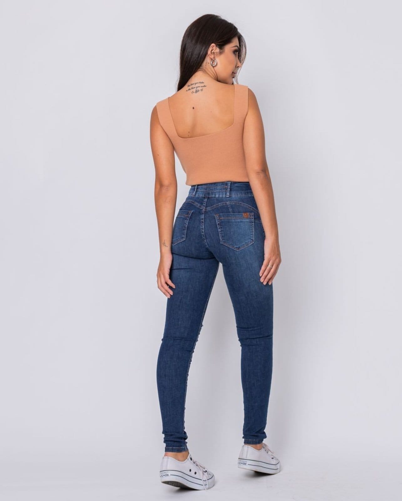 Vista 2 Calça Feminina Hot Cós Largo com Elastico Na Parte de Trás 22343 Escura Consciência jeans