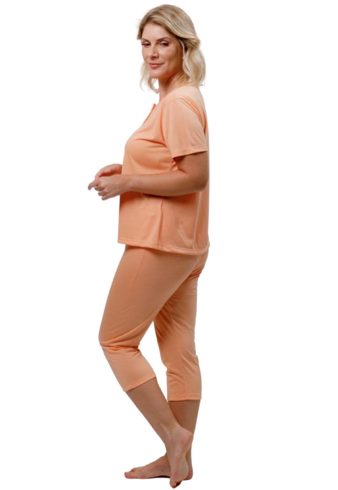 Vista 2 Pijama Feminino Adulto Pescador senhora Blusa com Peitilho e Calça Capri - Poliviscose Piante laranja