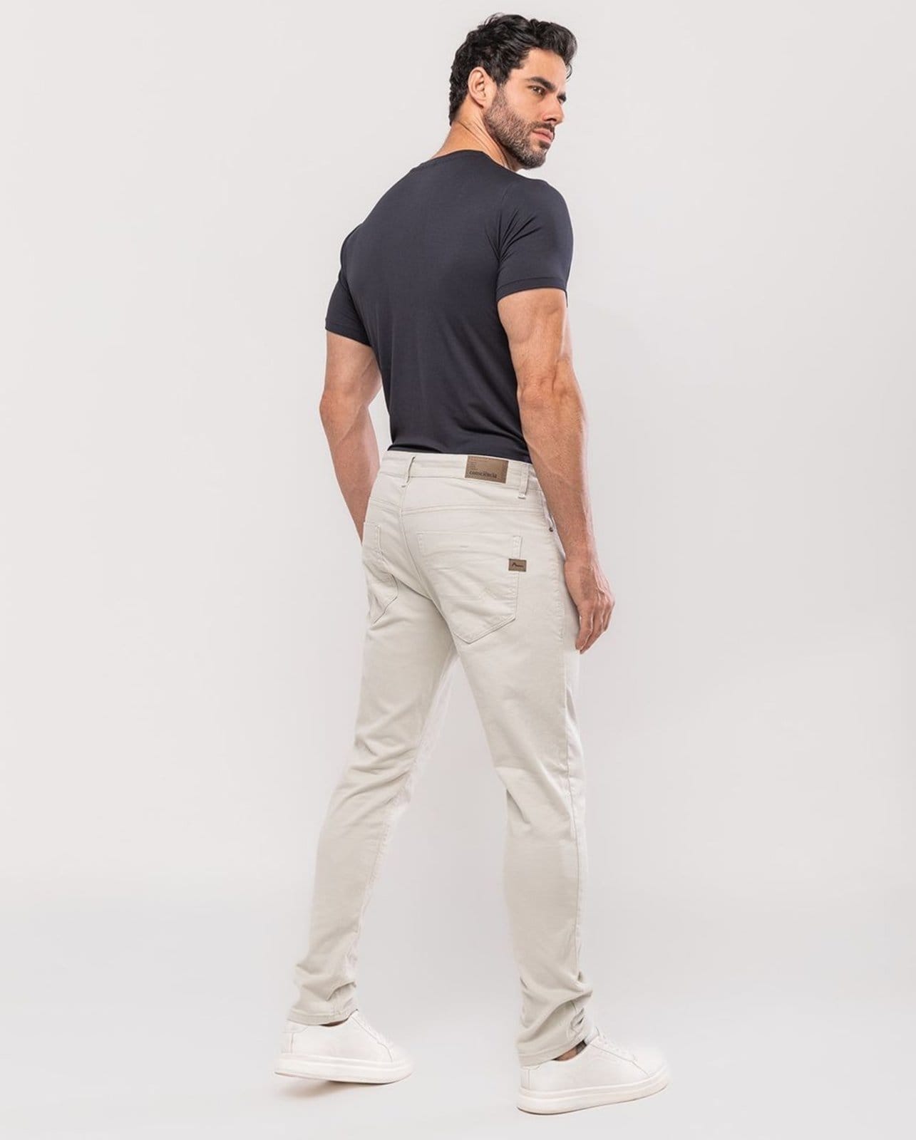 Vista 2 Calça Sarja Masculina Slim Fit Básica 22191 Gelo Consciência unico