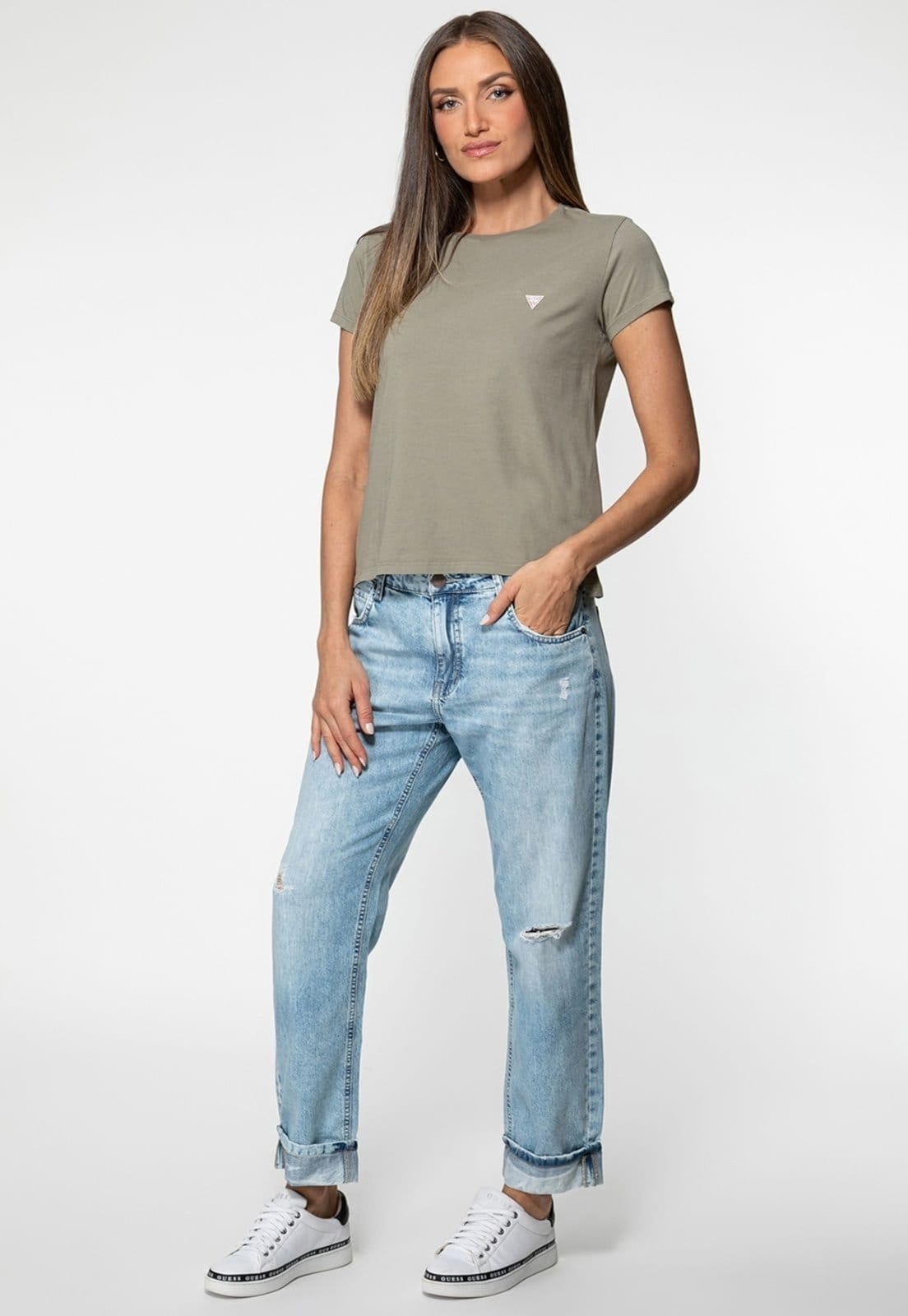 Vista 2 Camiseta Etiqueta Guess Triangulo Musgo Guess verde