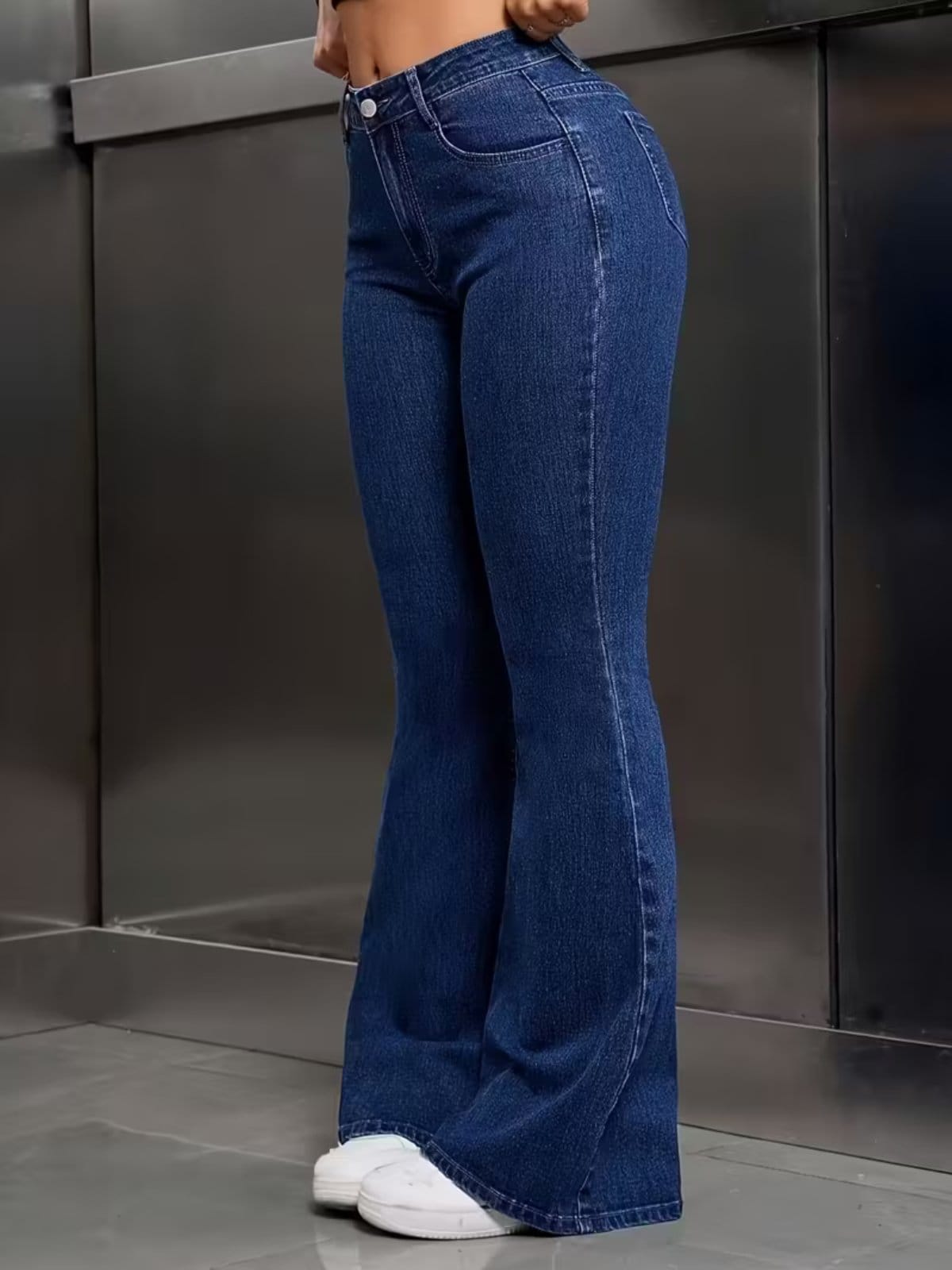 Vista 2 Calça Jeans Feminina SK JEANS Flare Premium Cintura Alta Confortavel e Casual Escuro TEX JEANS azul/jeans azul